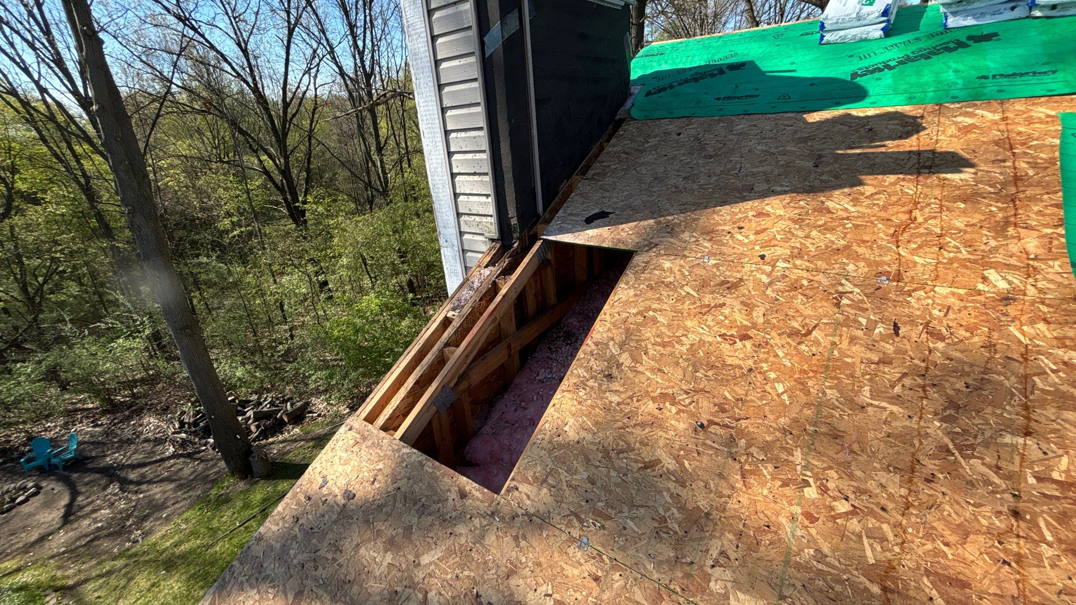 Roof Replacement using Malarkey Vista Brilliant Black by 180 Contractors