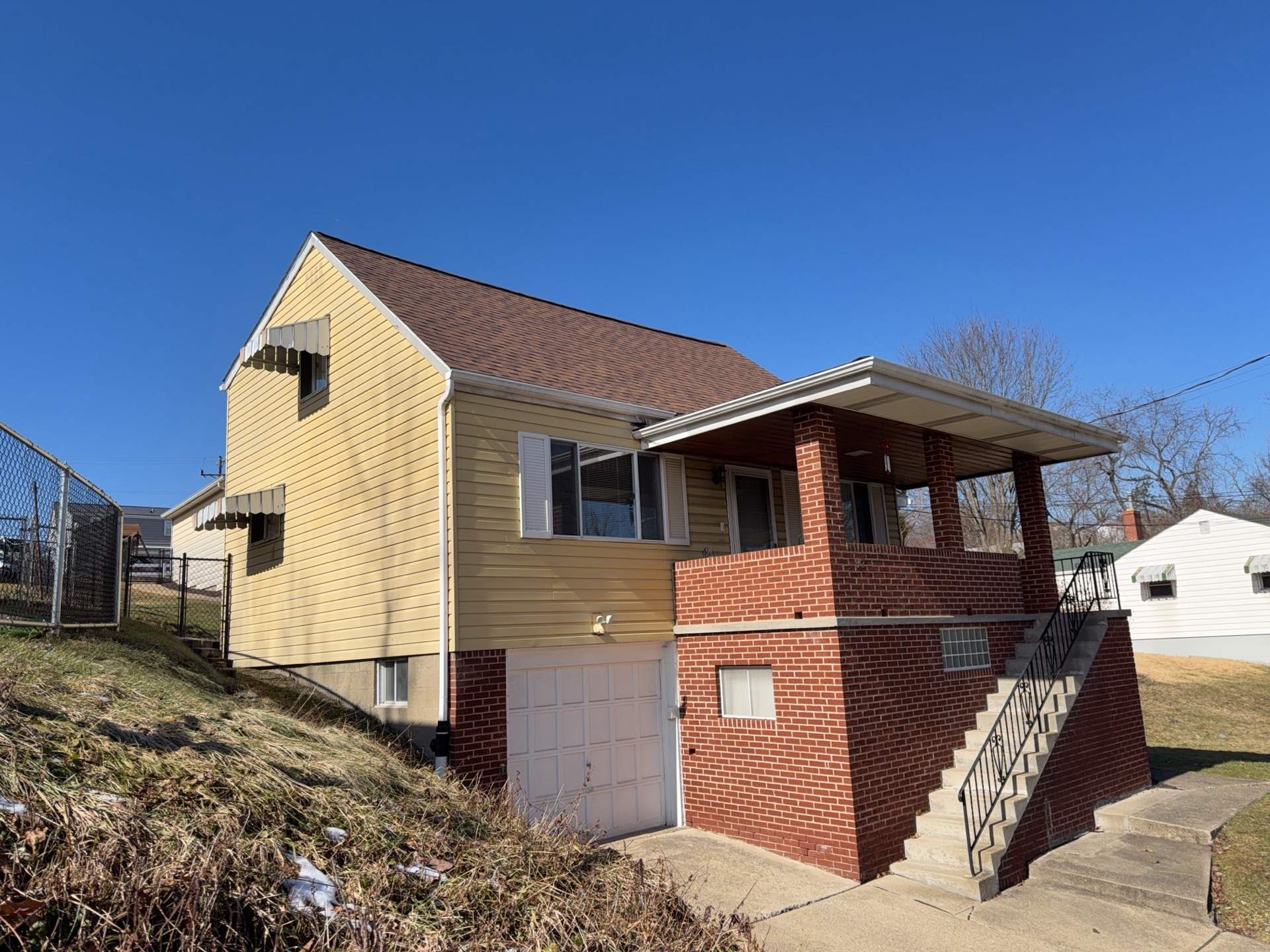 From ancient aluminum to beautiful vinyl siding in Westview by Ideal Siding Pittsburgh