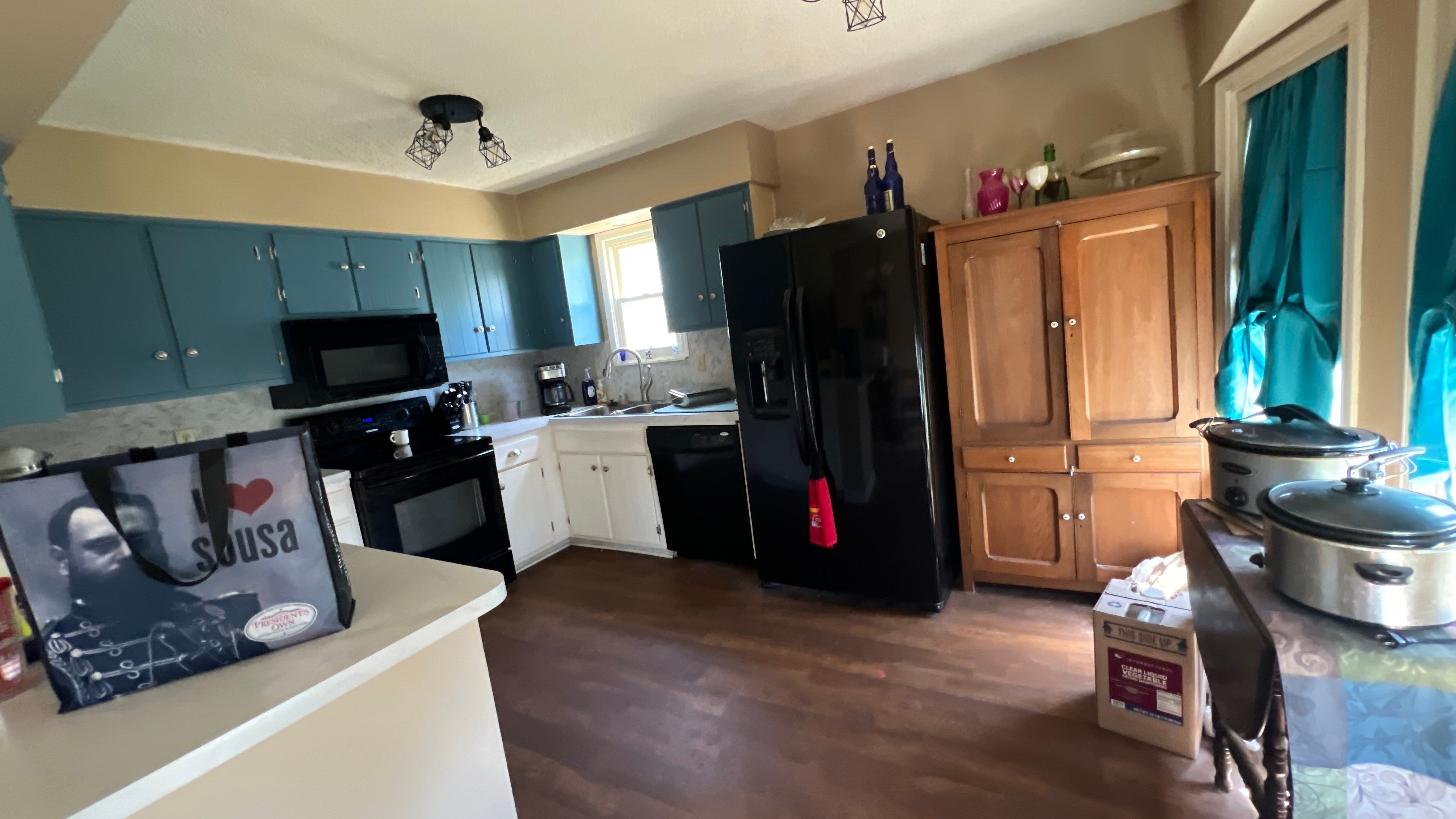 Complete Transformation: Stunning Exterior and Interior Refresh! by Cougar Painting