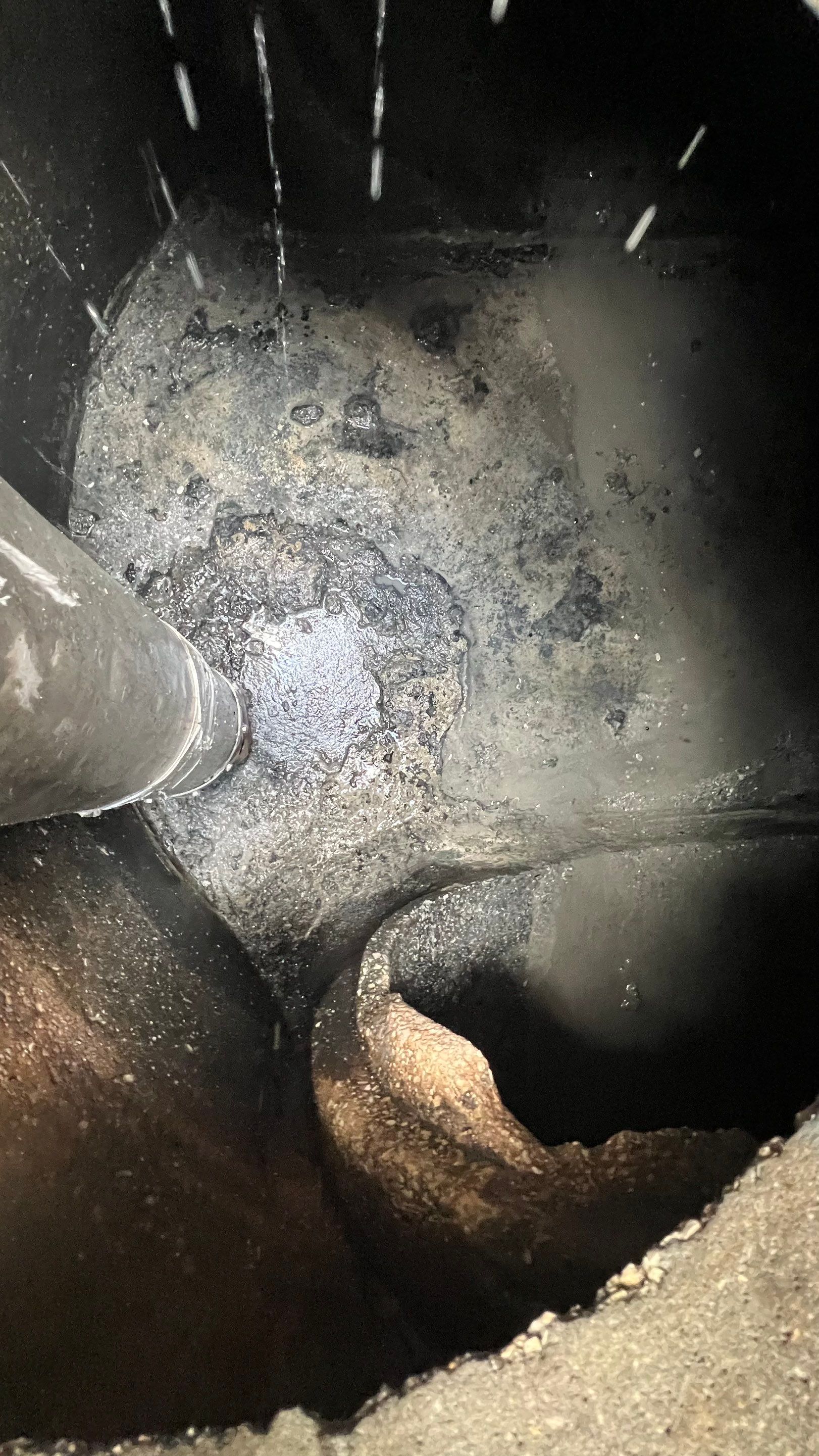 Condo Parking Garage Cleanup and Stormwater System Maintenance by APS Power & Water