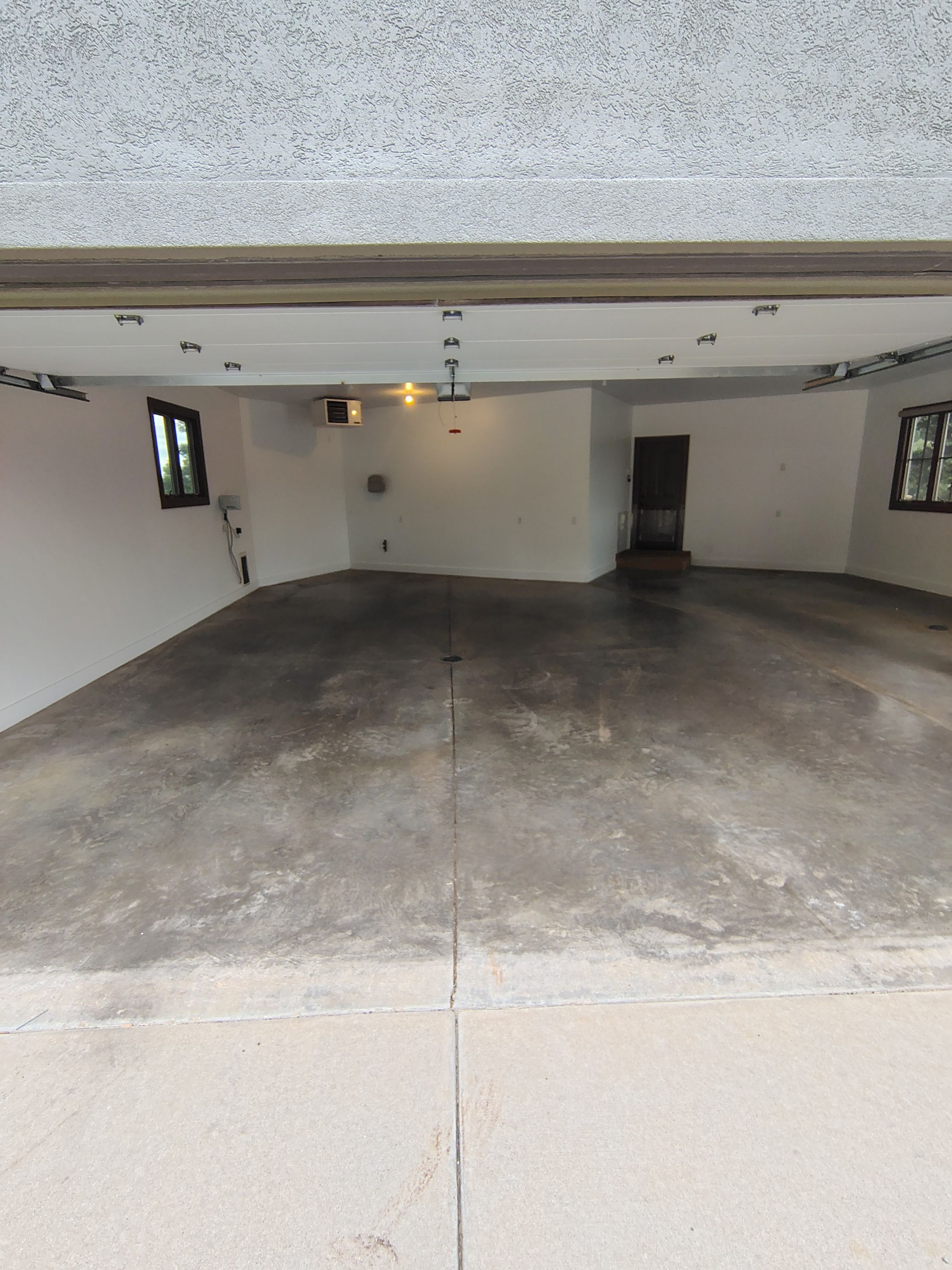 Feather Grey Floor Coating in Sioux Falls, SD by Select Painting, Coatings & Garage Cabinets