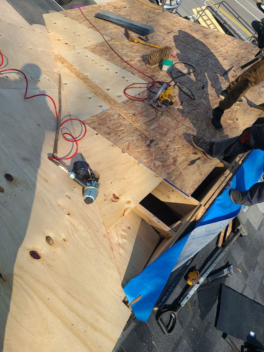 Arlington CertainTeed Landmark Pro Roof in Max Def Moire Black by RM Banning, Inc.