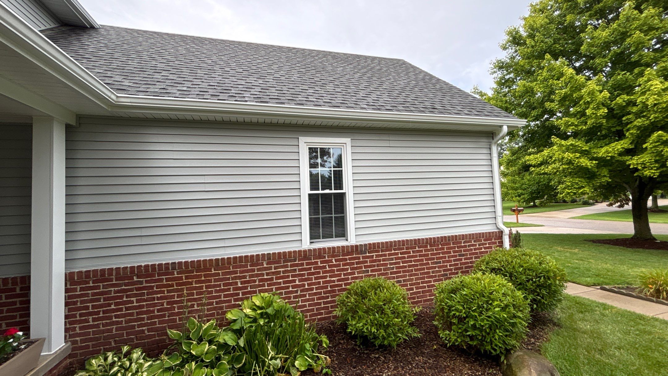 Siding Replacement using Certainteed Restoration Classic D4 by 180 Contractors