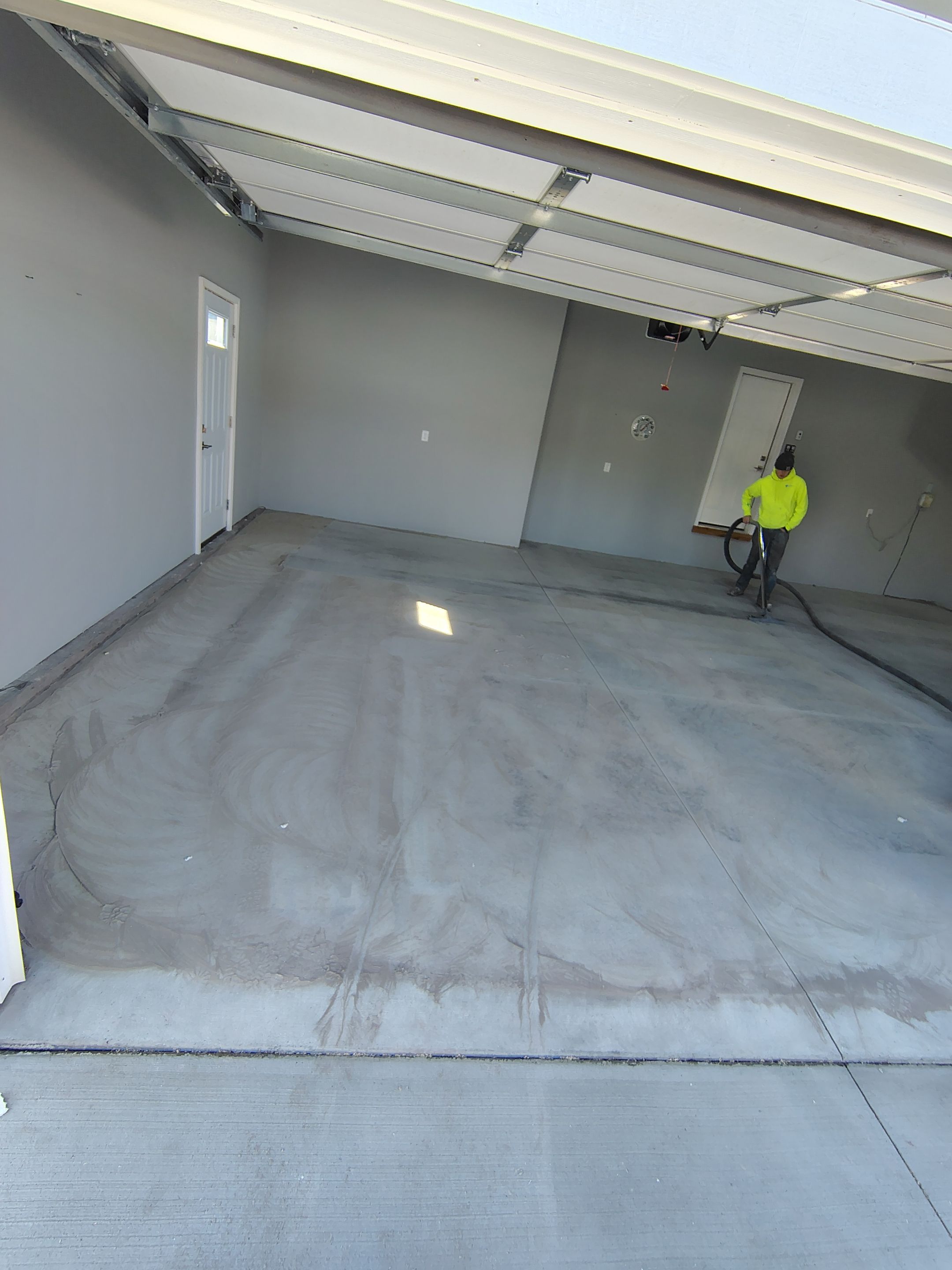 Sioux Falls Garage Floor with Domino Flake by Select Painting, Coatings & Garage Cabinets