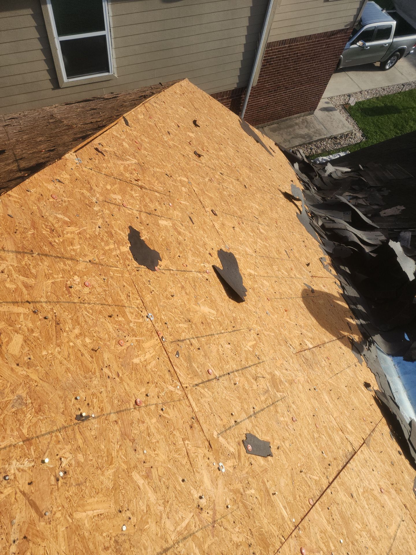Residential Roofing Installation using Owen's Corning Duration (Lifetime) Shingles by Roof Repair Company