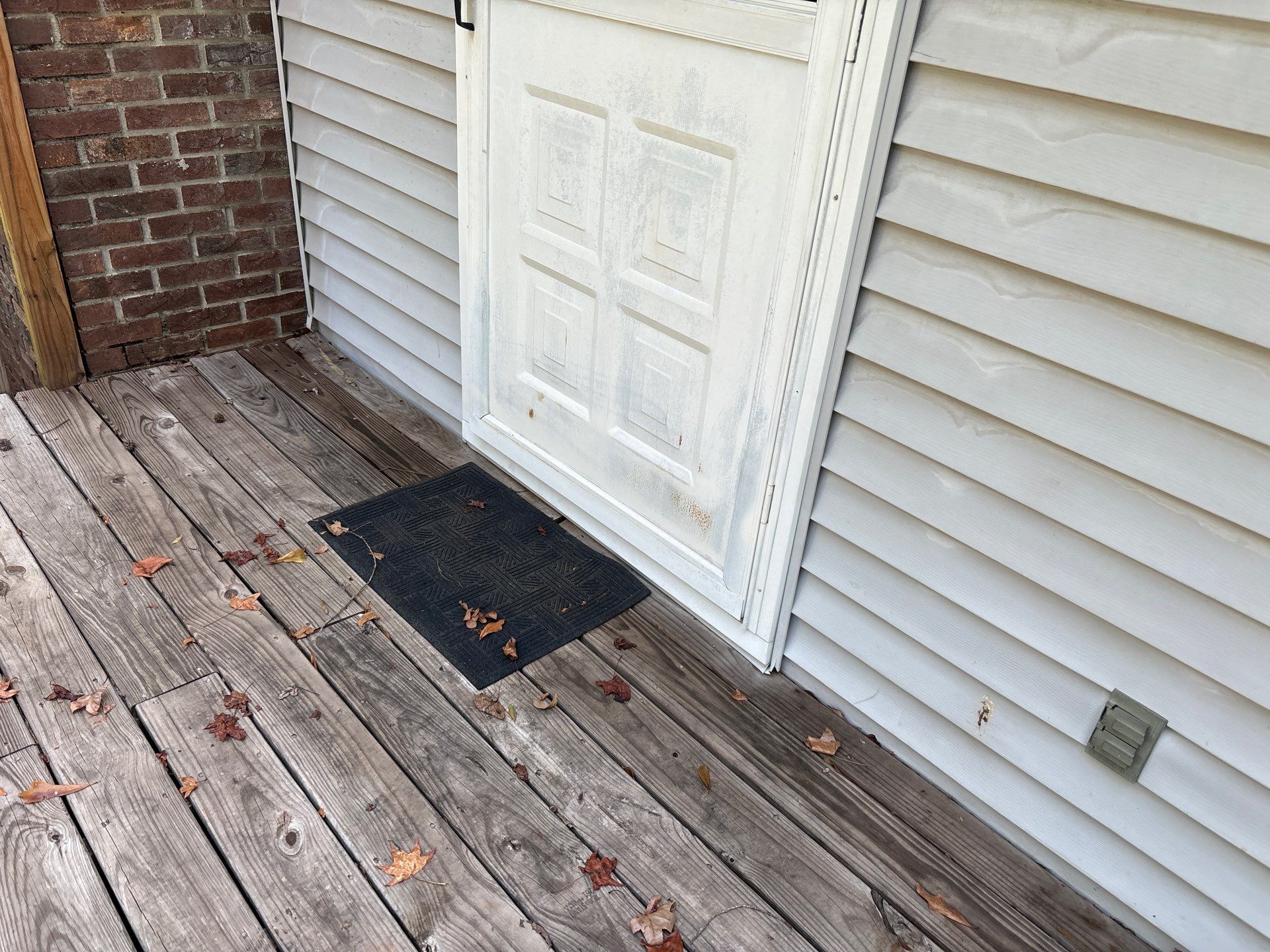 Weathered Deck using Wood Sealant by DuraSeal