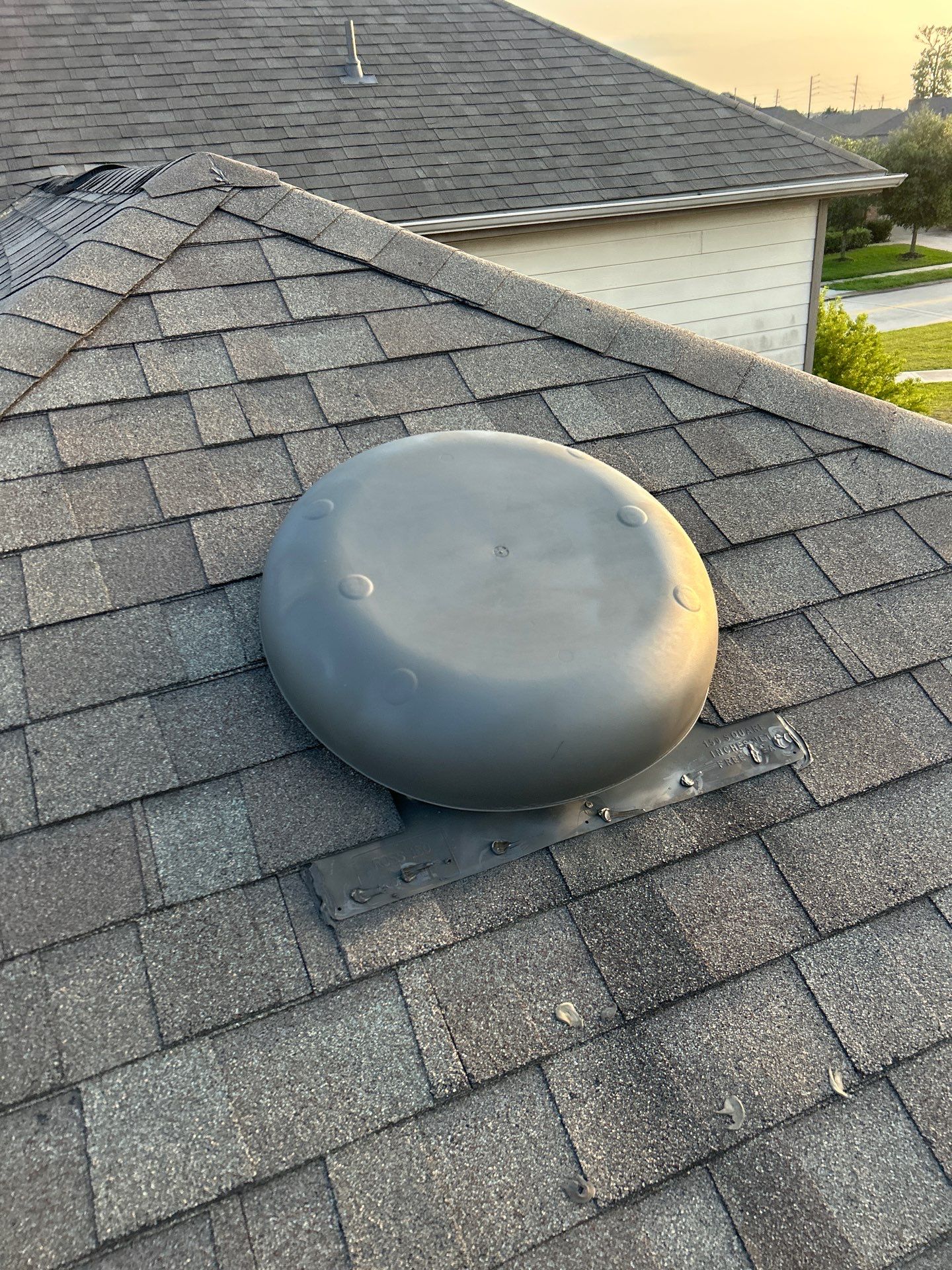 Hail Damage using Owen's Corning Duration (Lifetime) Shingles by Roof Repair Company