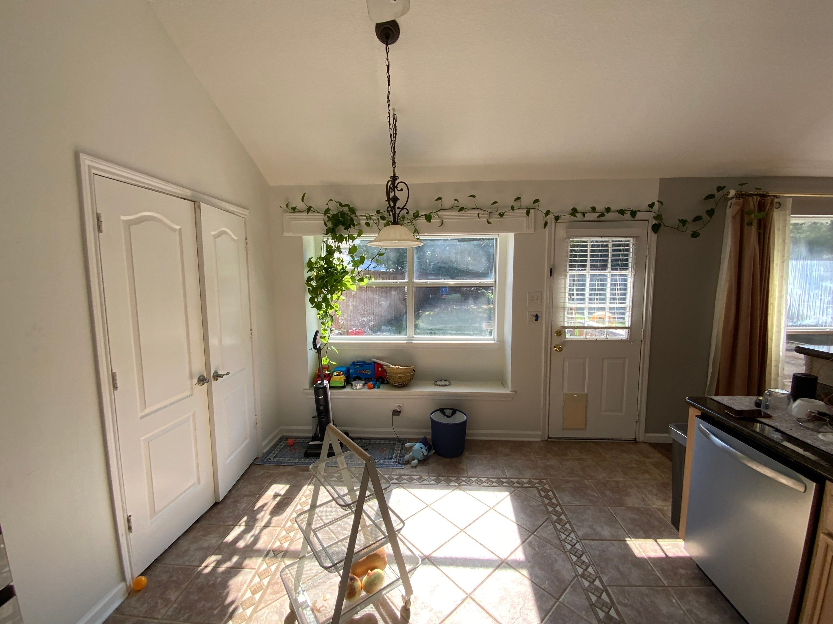 Maximum Flow & Function: Open Concept Kitchen Remodel and Custom Pantry by Tibi Soli LLC
