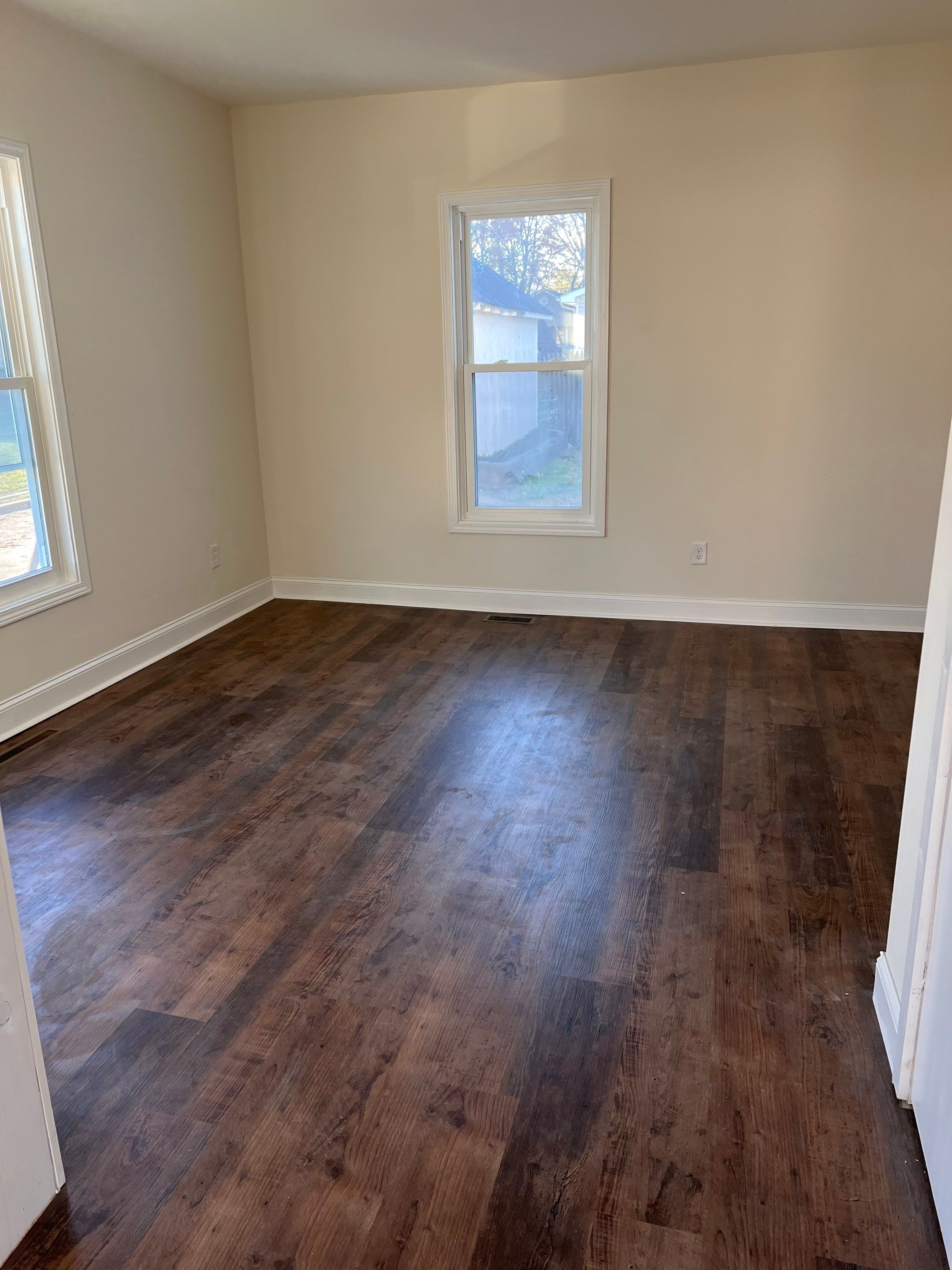 627 Cunningham in Saint Albans by MAJO