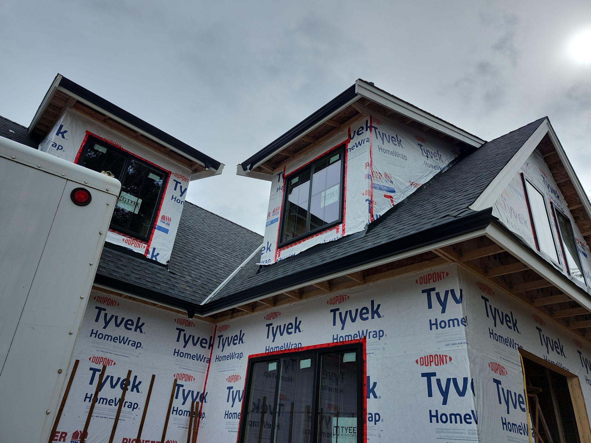 Residential Roofing Installation using GAF Charcoal HDZ by Top Notch Roofing Inc