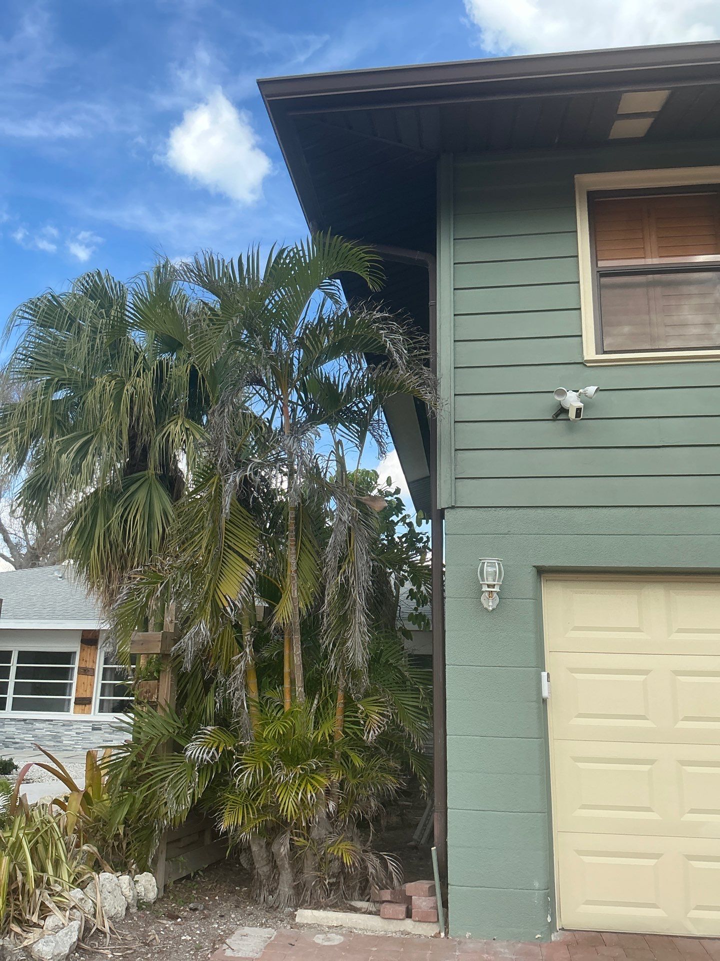 White Soffit and Fascia Installation in Longboat Key FL by Gutter Professors