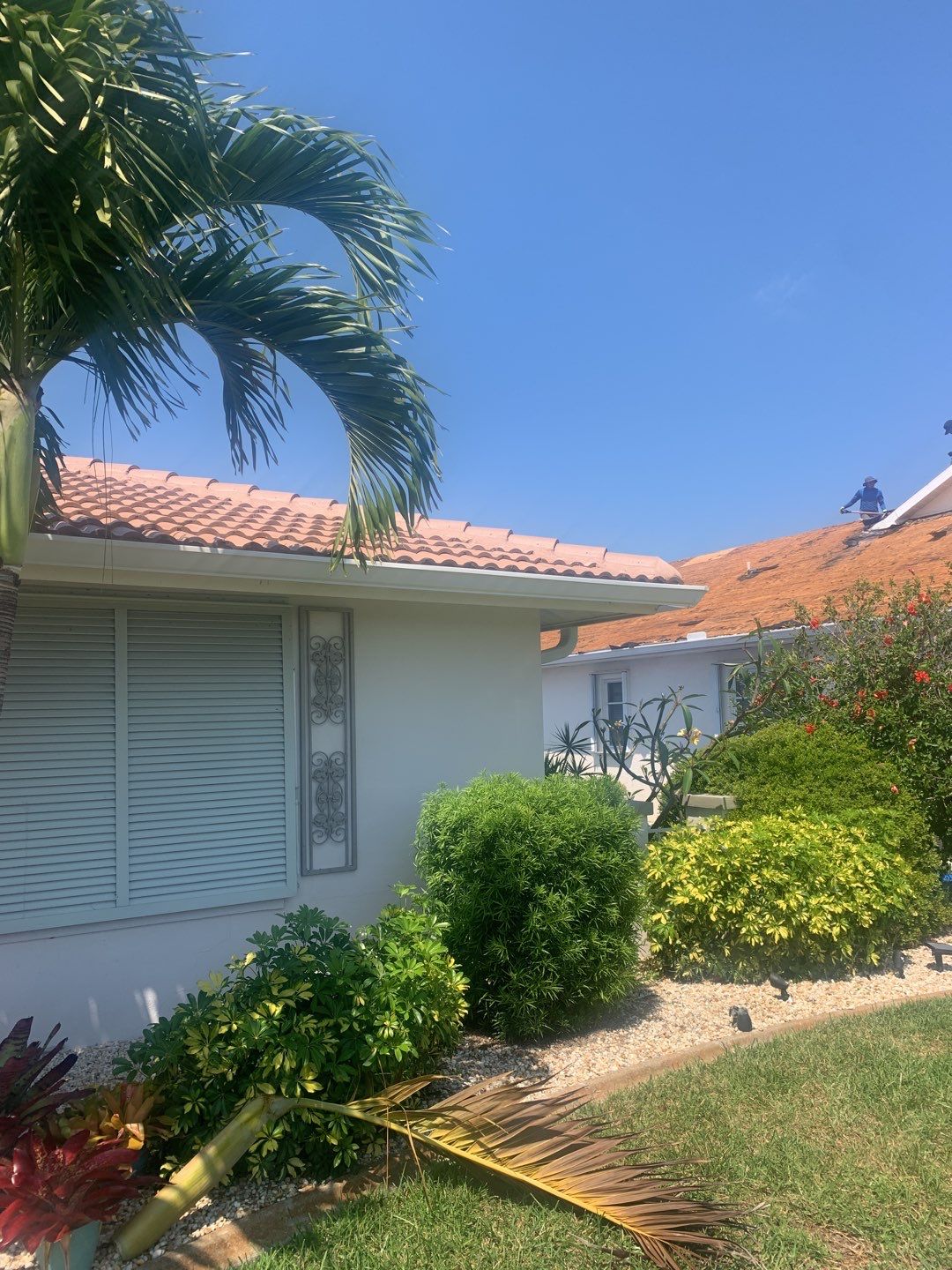 7-Inch Seamless Gutters for Punta Gorda FL by Gutter Professors