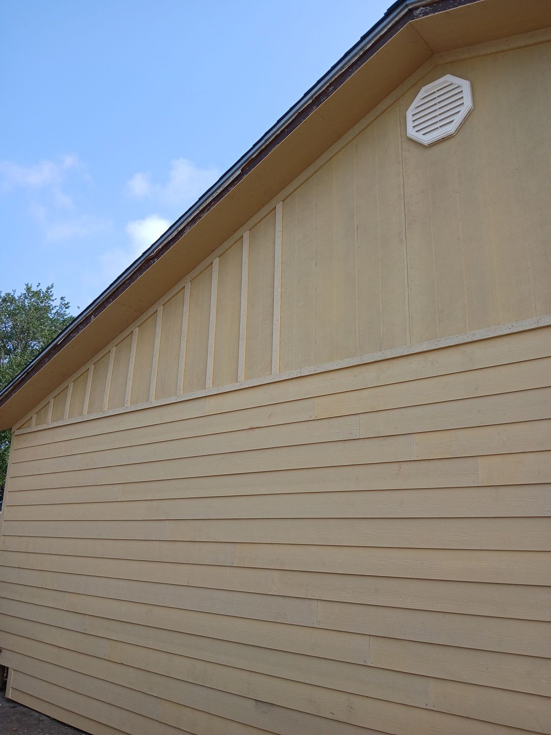 How Bayfront Installs Hardie Siding by Bayfront Roofing and Construction