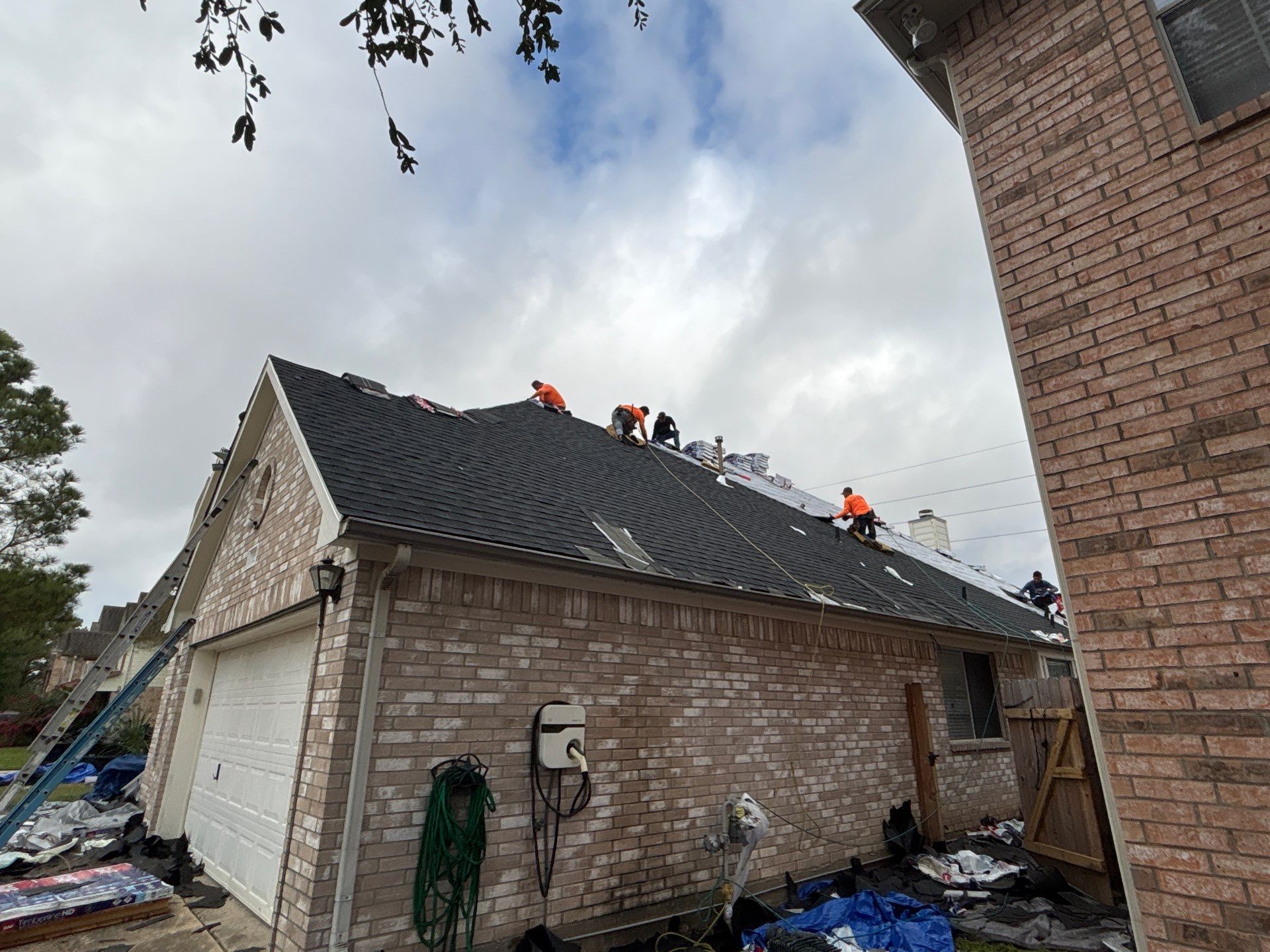 Roof Replacement in Ashford Lakes, Sugar Land TX by Roof Repair Company