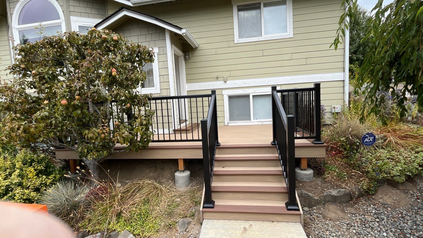 New Azek Vintage Deck by Alki deck builders 