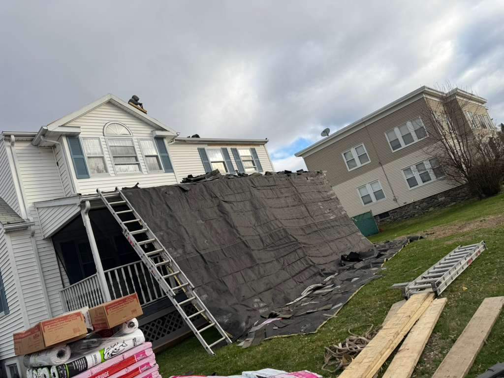 Full Roof Replacement in Worcester, MA – Owens Corning Duration, Onyx Black by JOHNNYS PRO