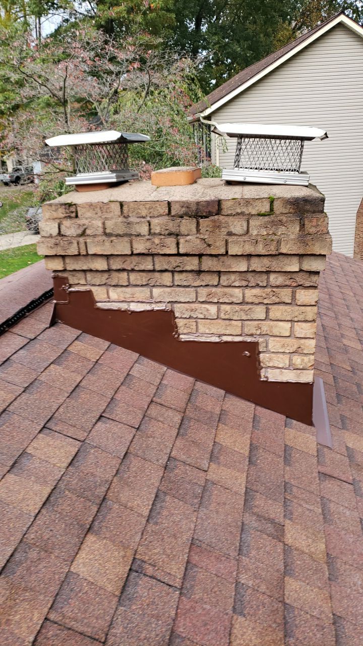 Brand: Atlas Pinnacle Color: Pristine Scotchgard Sienna Drip: Musket Brown by Eagle Eye Roofing
