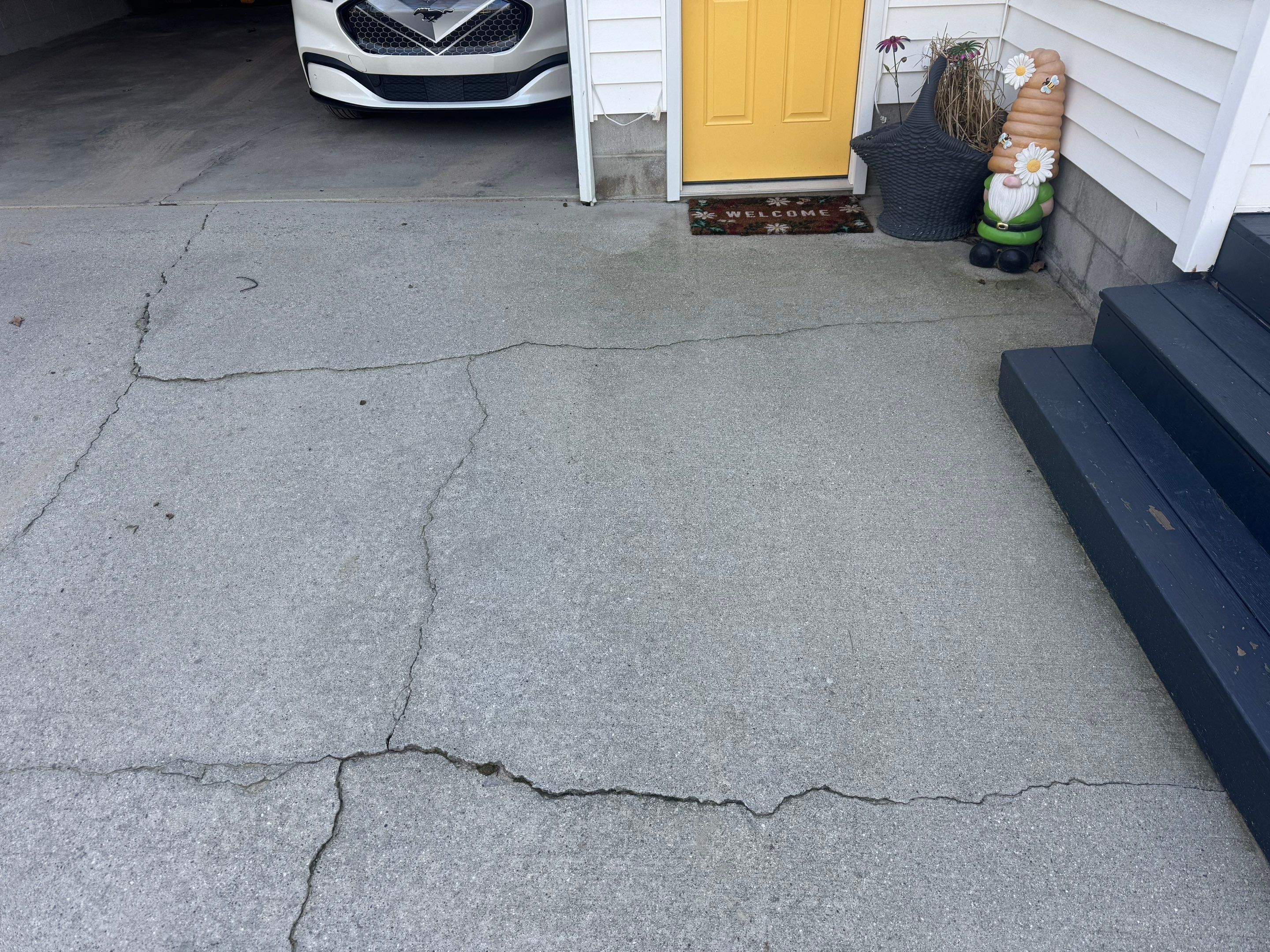 Garage Epoxy Flake Floor and Concrete Crack Repair in Twin Lake by Gordon Painting