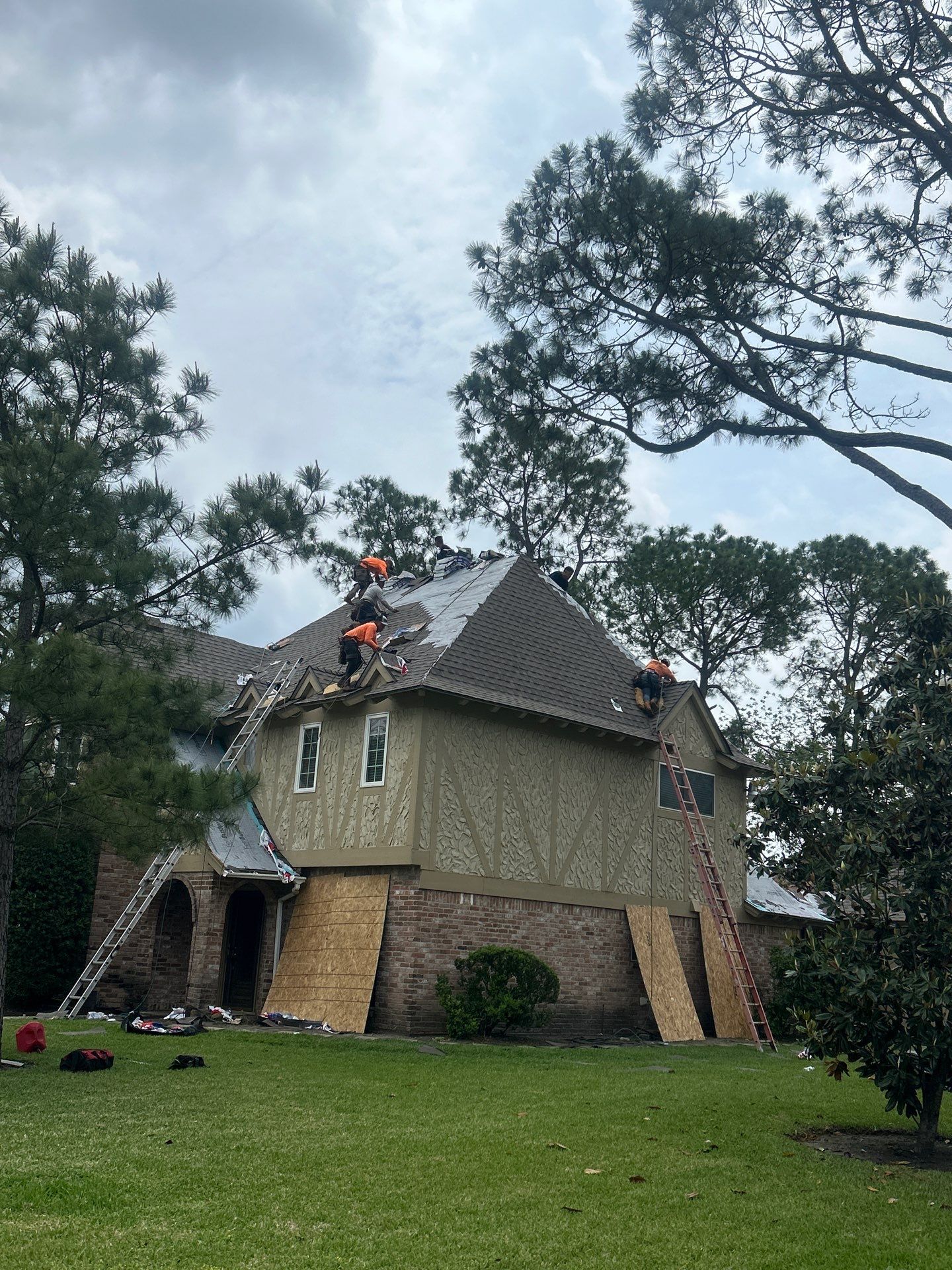 Roof Replacement in Houston TX by Roof Repair Company
