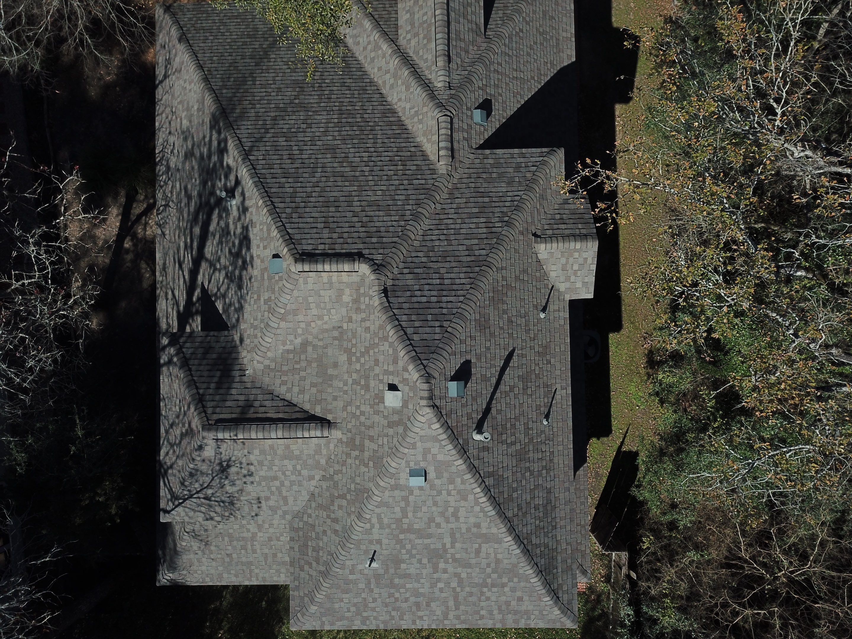 OC Duration Driftwood by HHH Roofing & Construction