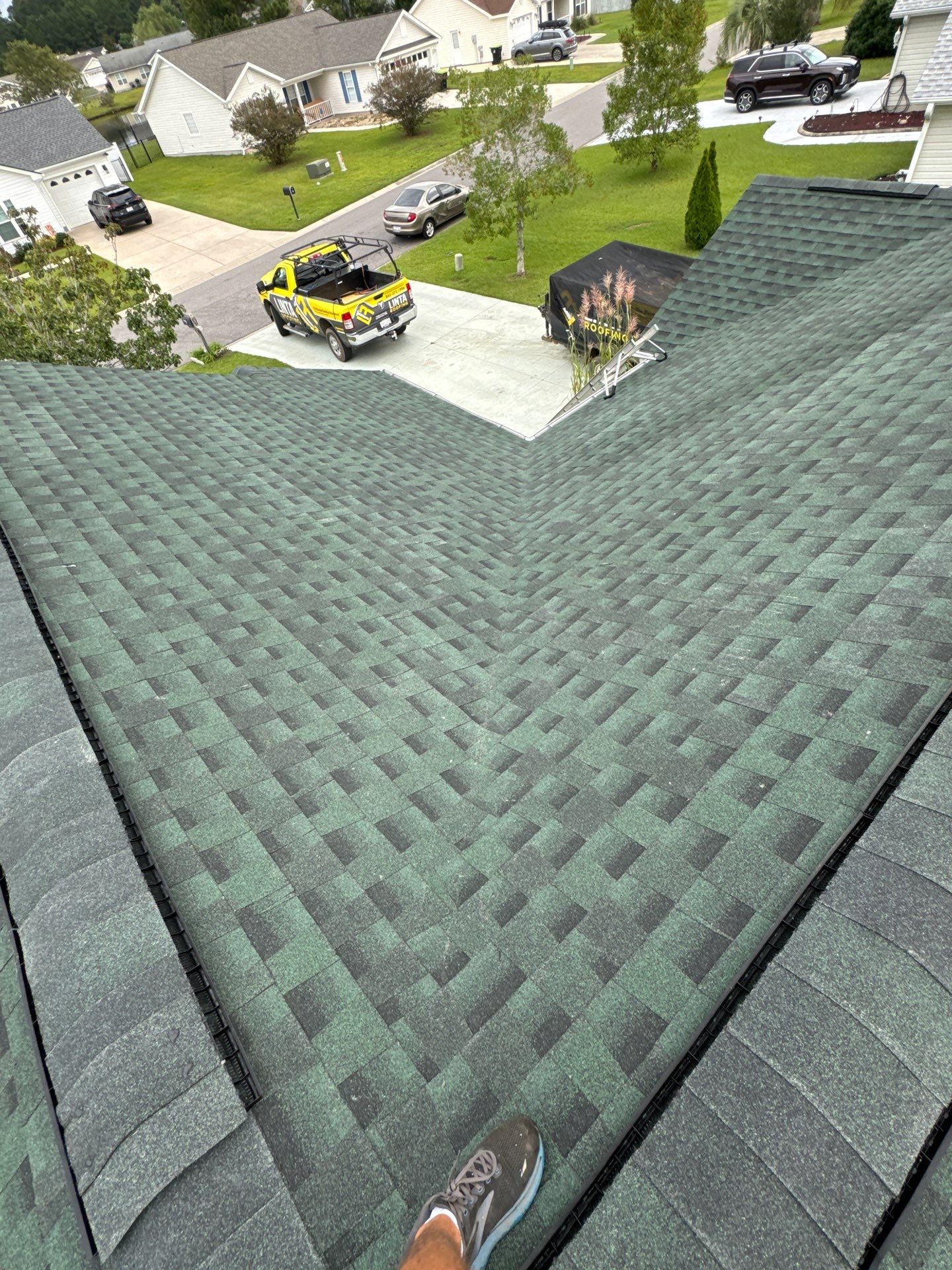 GAF HDZ - Hunter Green by Linta Roofing Inc