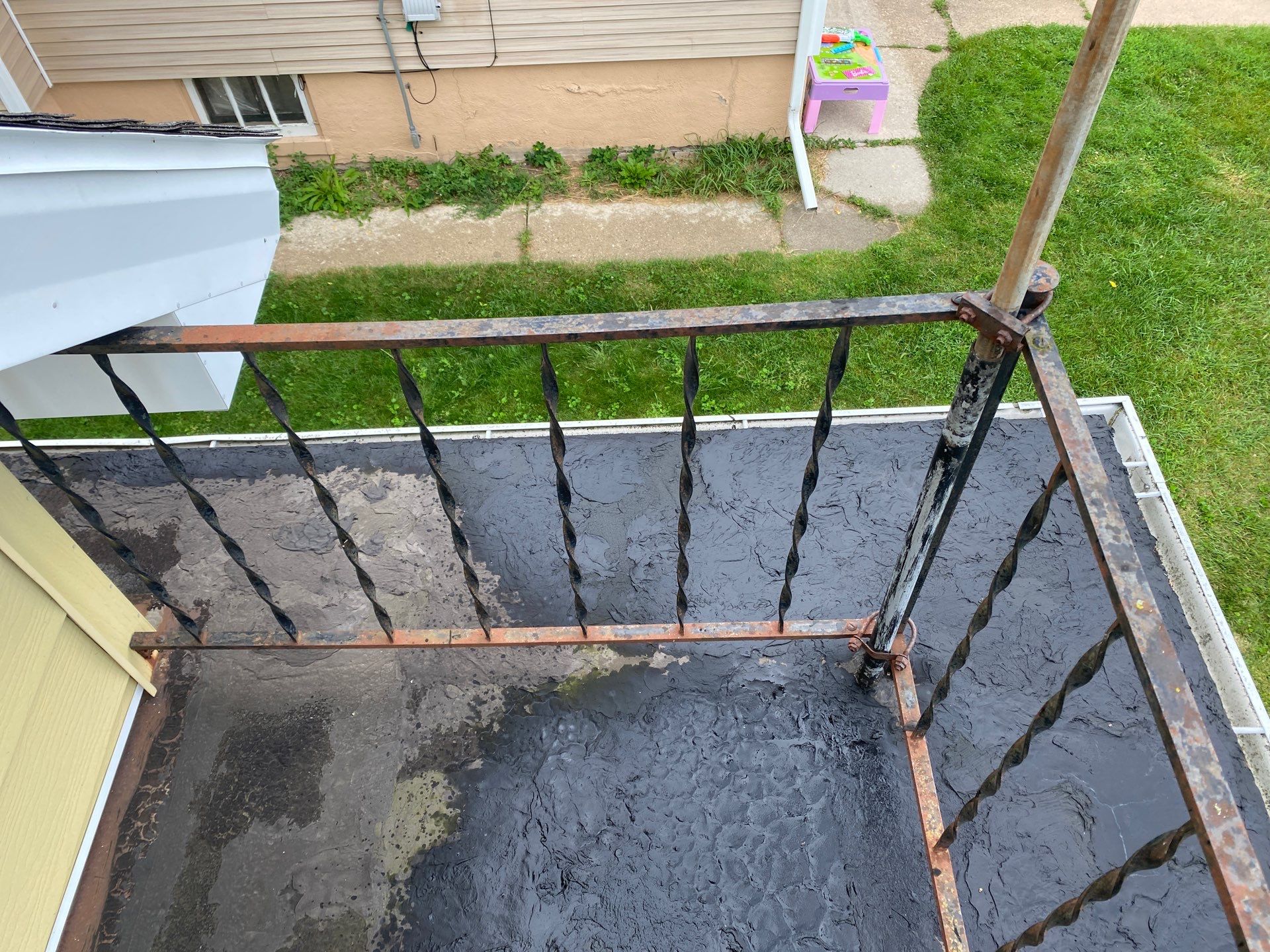Flat Roof Porch with 60mil EPDM Rubber by Gellings Roofing & Siding
