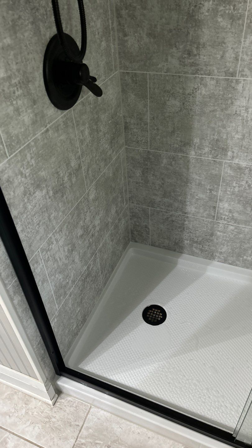 Tub to Shower: Metapeake by BathPlanet SW Virginia