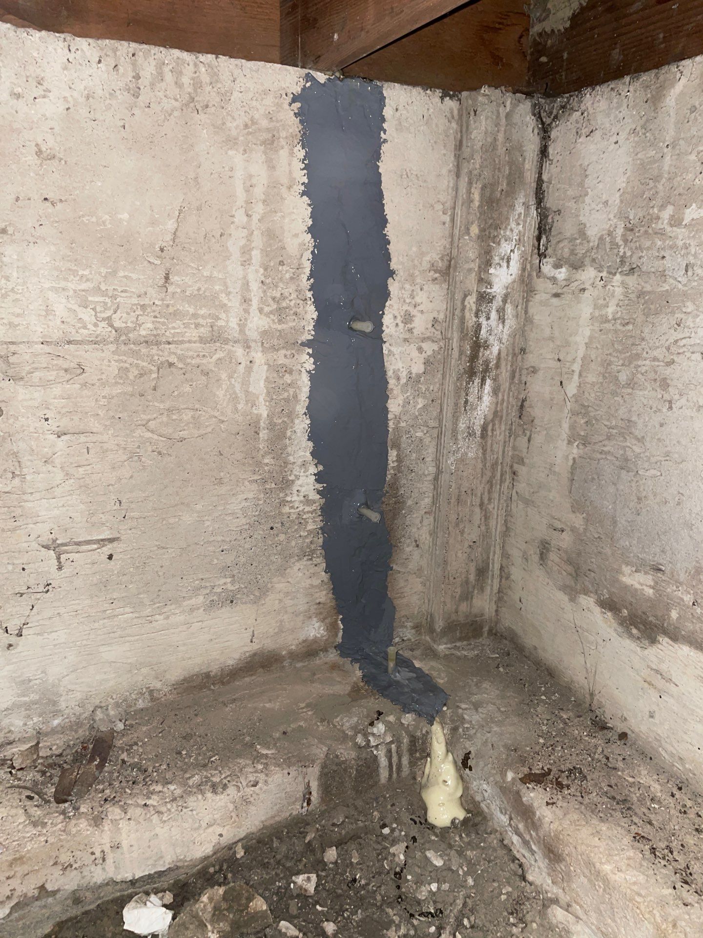 Cracks- Palos Park by Area Wide Waterproofing