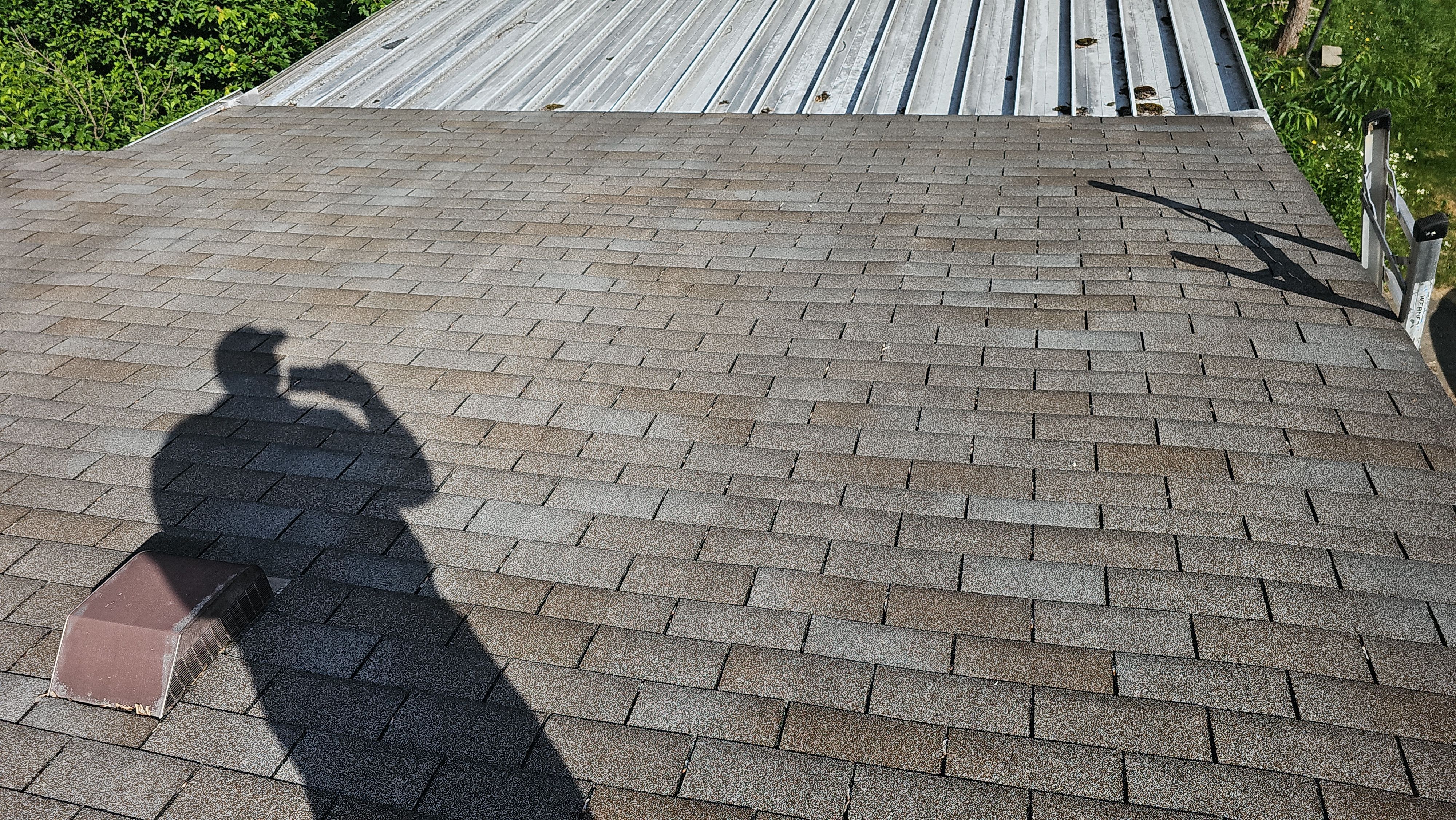 Atlas Pinnacle, Color, Coastal Granite, Drip Edge, Color, White by Eagle Eye Roofing