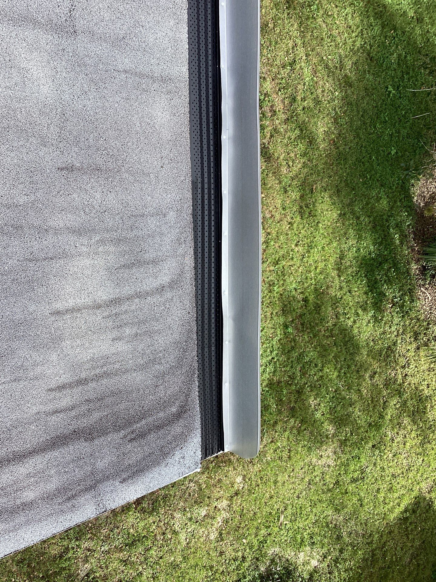 Gutter cleaning and Seal in Lehigh Acres, FL by Gutter Professors