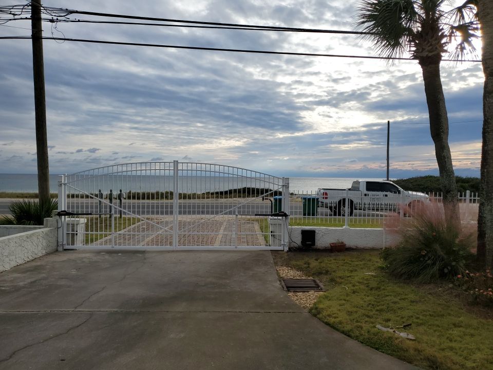 White Aluminum  by Hip Square Fence Inc.