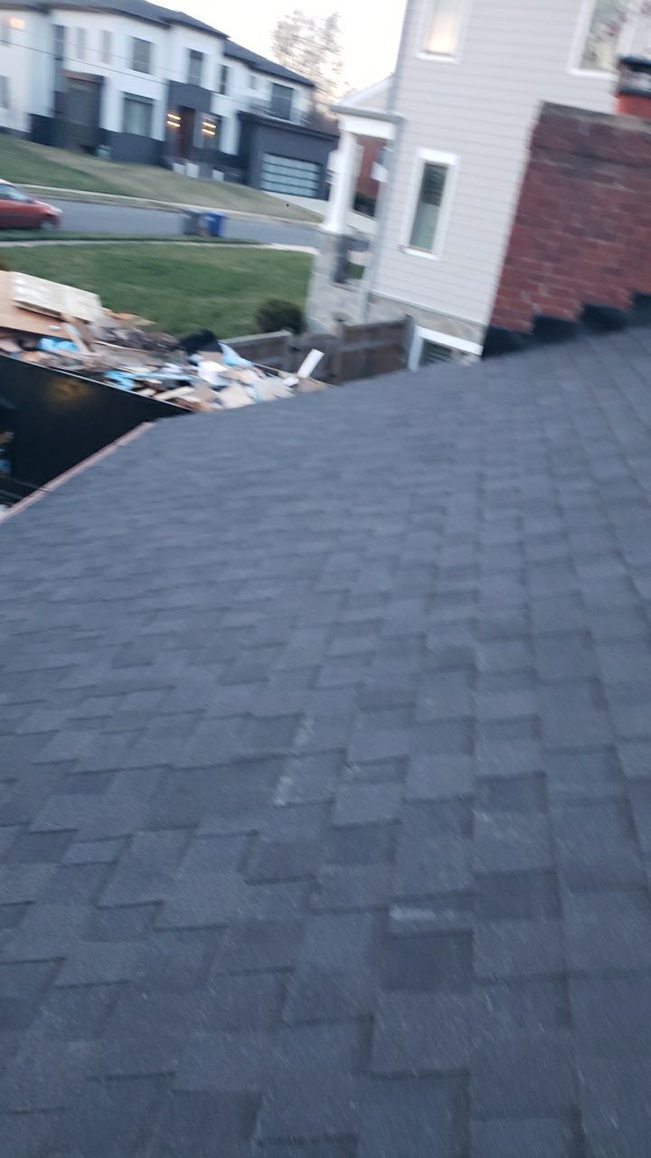 McLean: CertainTeed Landmark Designer Shingles in Charcoal Black by RM Banning, Inc.