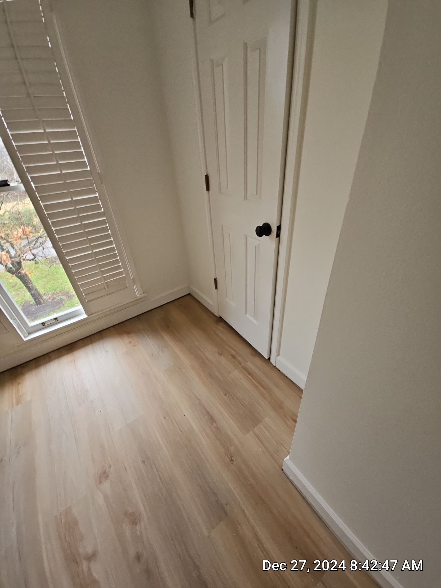 LVP installation with carpet removal by Footprints Floors of Nashville