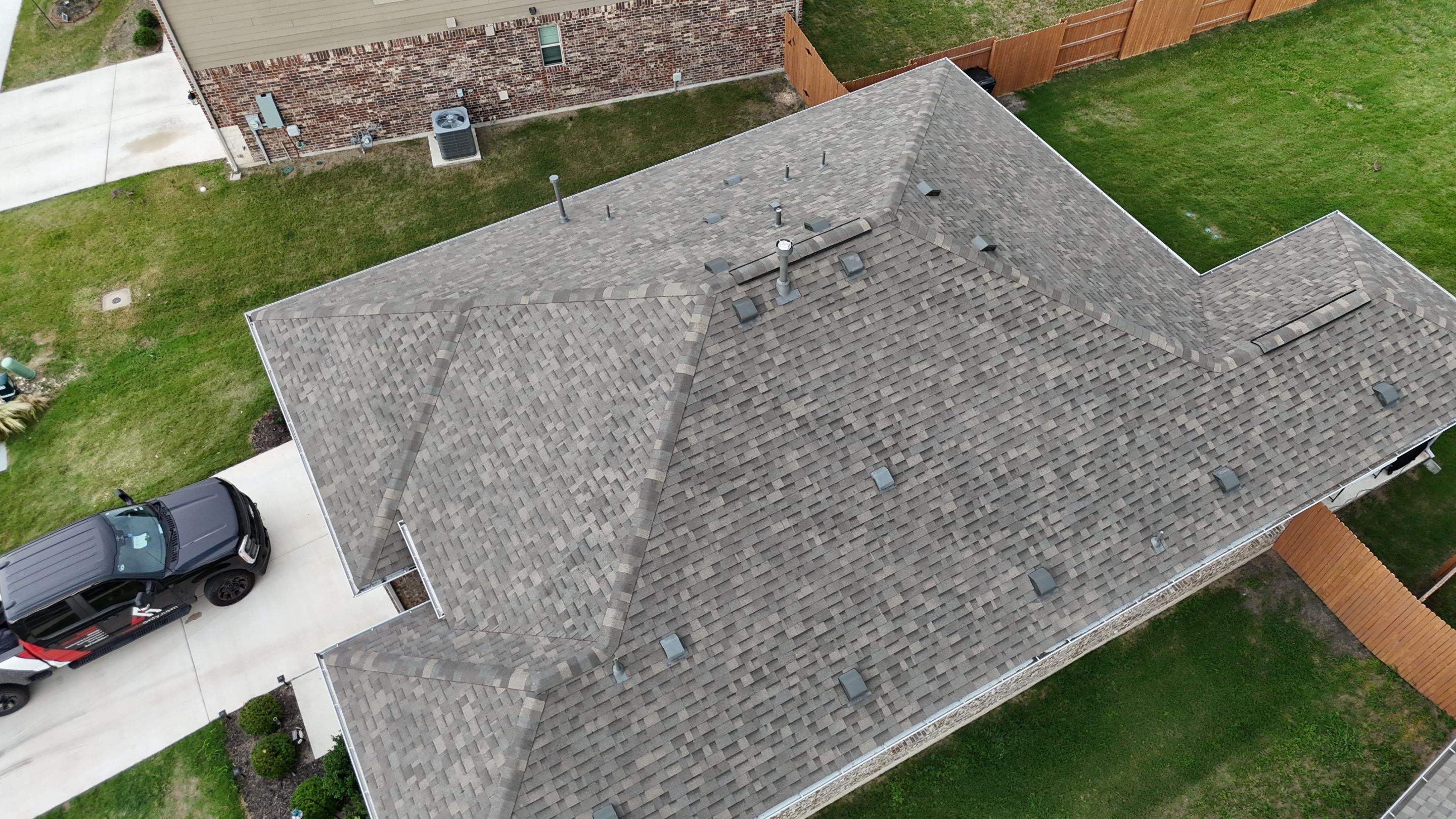 Weathered Wood - Malarkey Vista by RoofsOnly.com