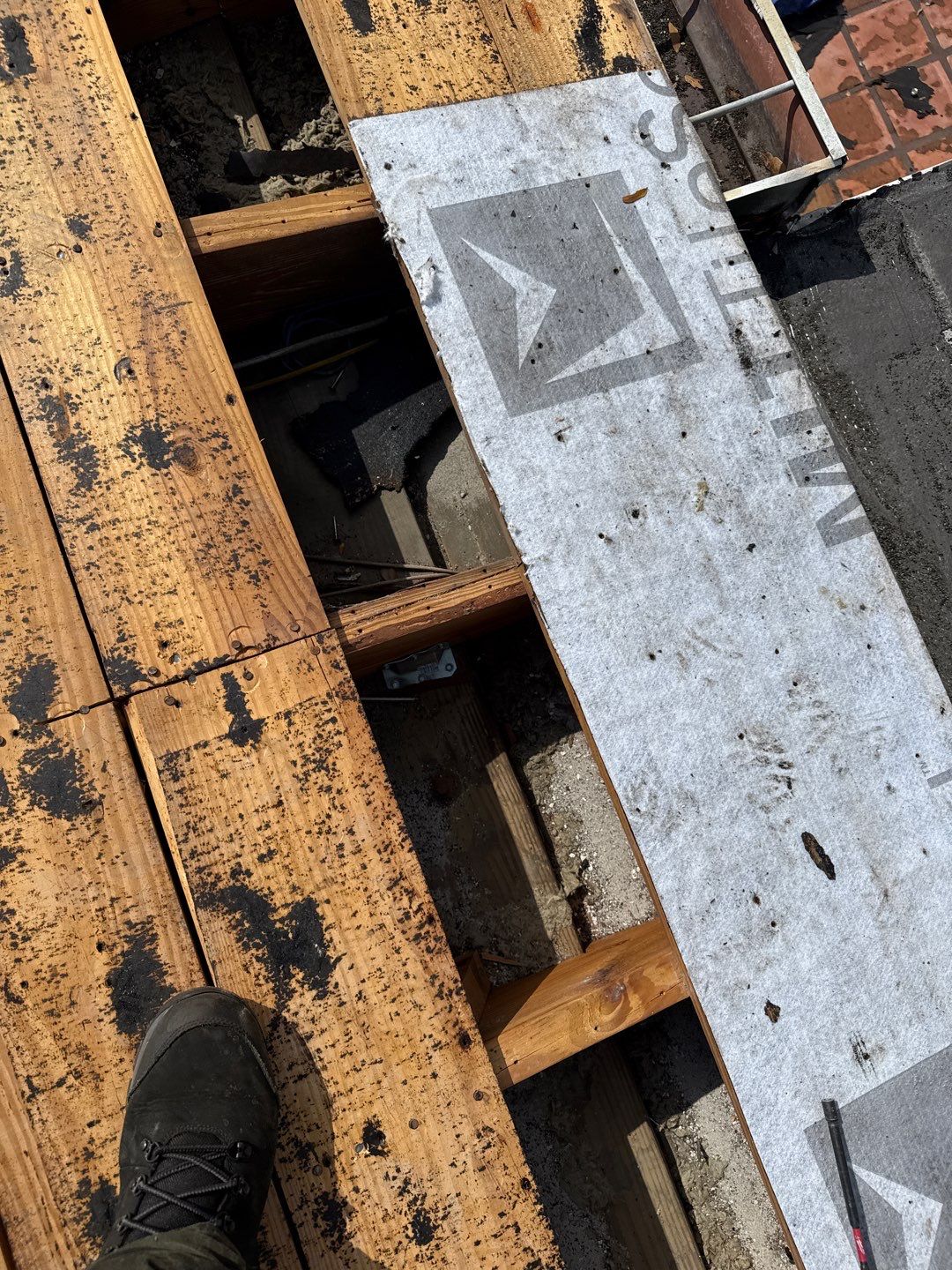 Project in St. Petersburg 33710 by Mitchell Roofing Company LLC 