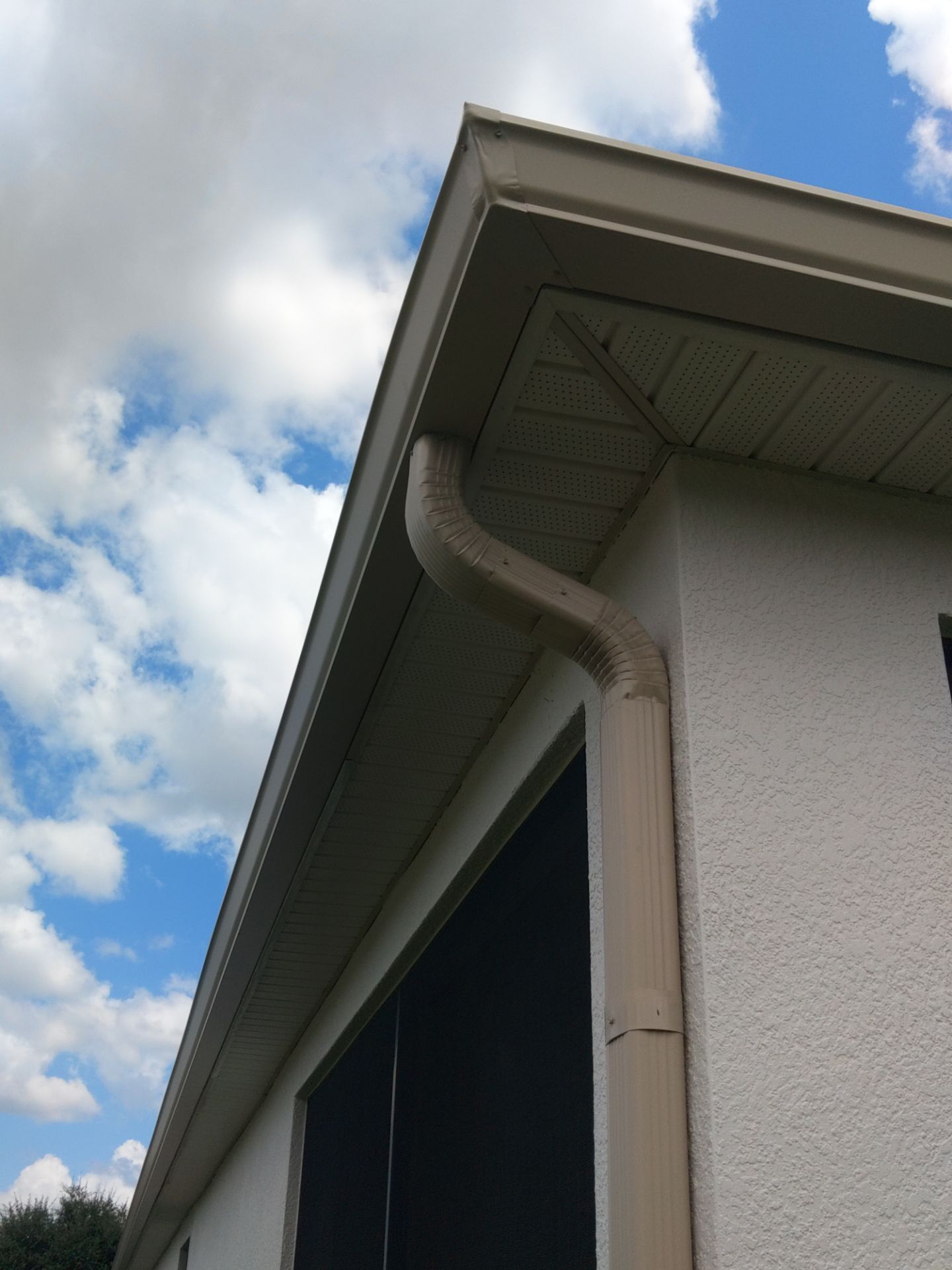 6-Inch K-Style Seamless Gutters in Bradenton FL by Gutter Professors
