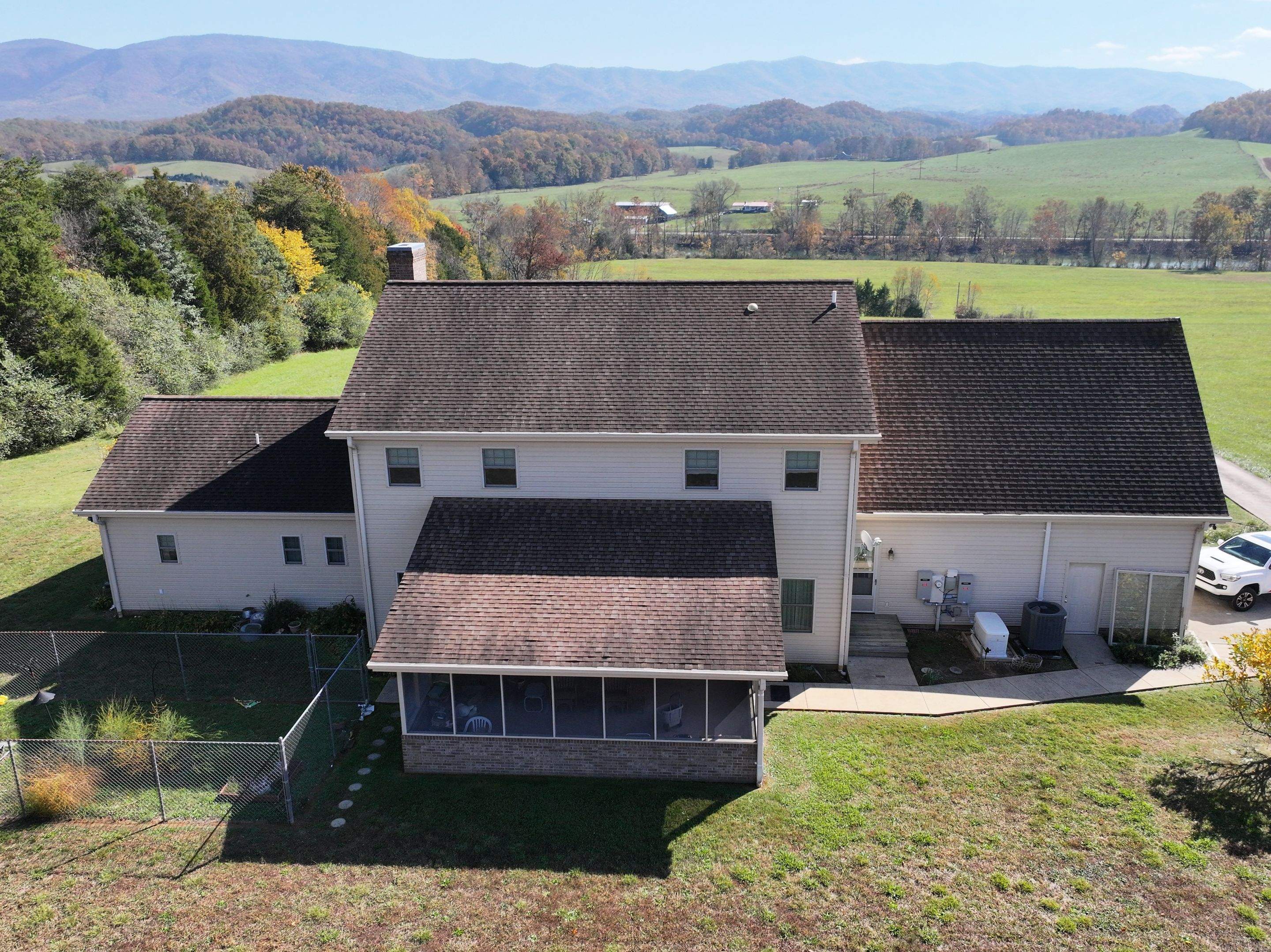 Lee Boy by Omnia Roofing