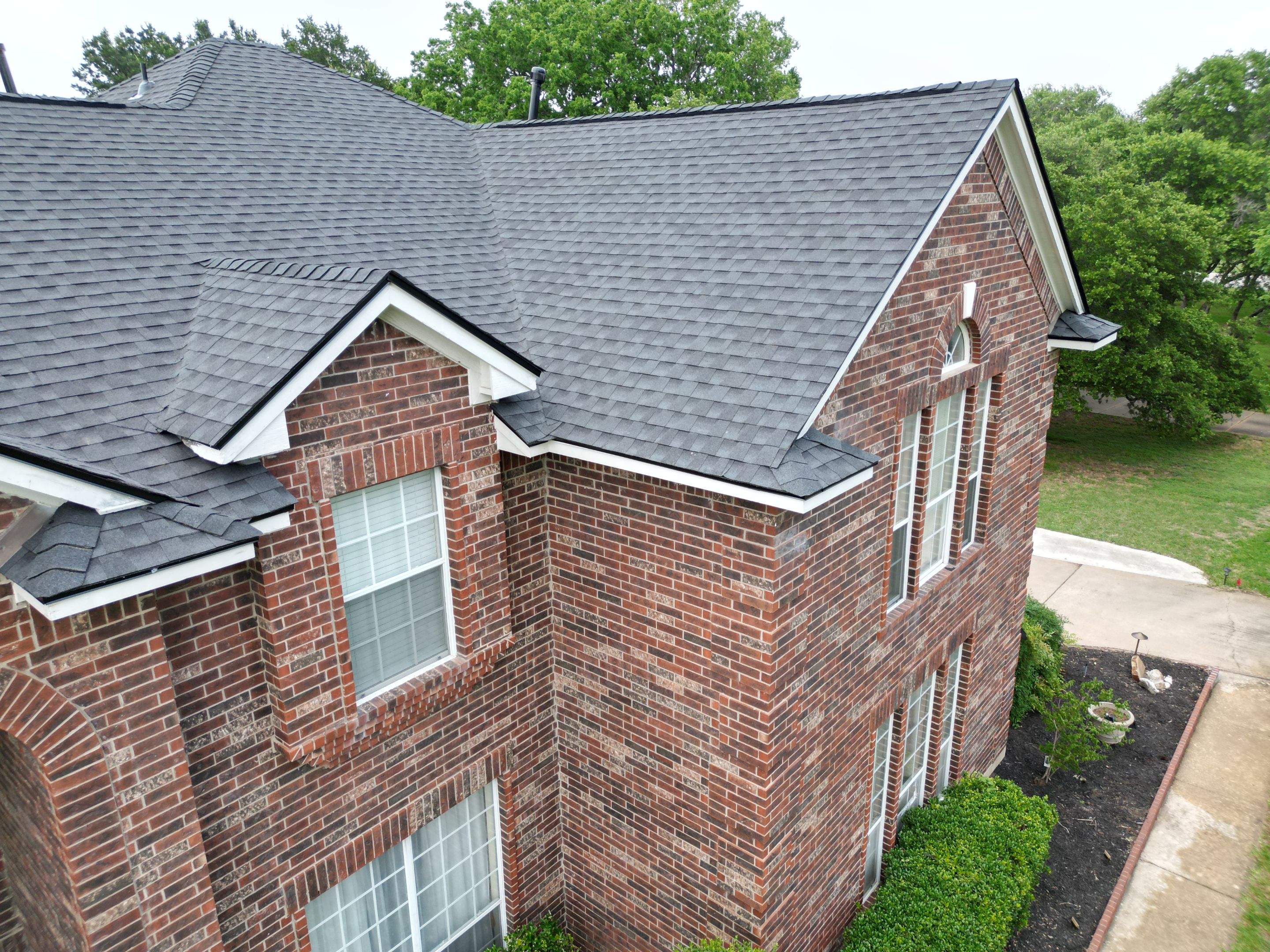 Charcoal - GAF Timberline HDZ by RoofsOnly.com