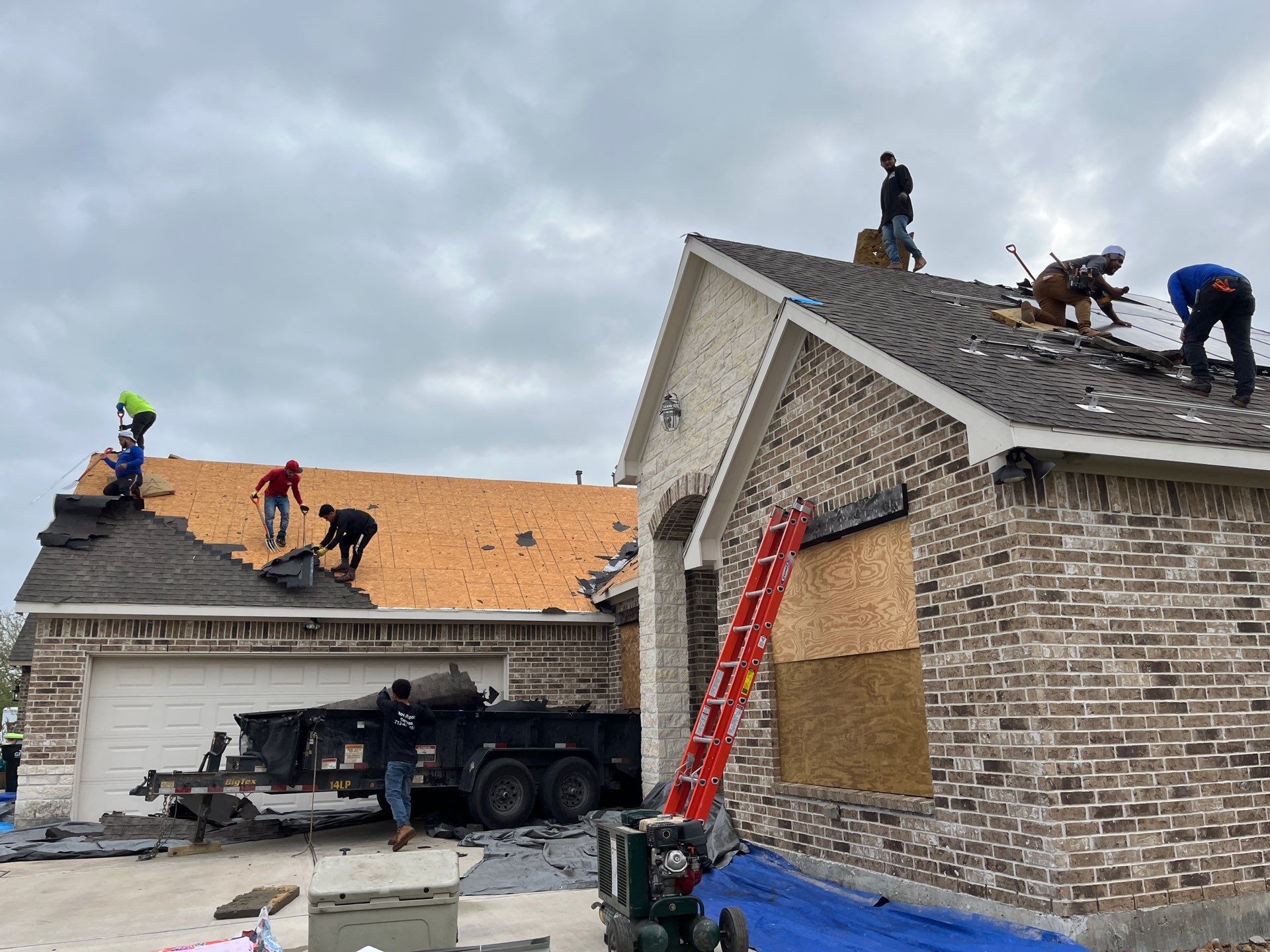Hail Damage using Owen's Corning Duration (Lifetime) Shingles by Roof Repair Company