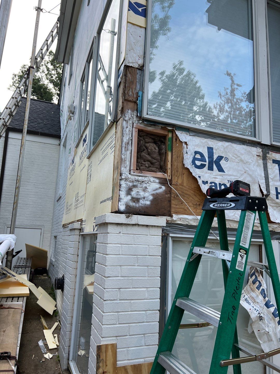 Arlington Hardie Installation - Arctic White by RM Banning, Inc.