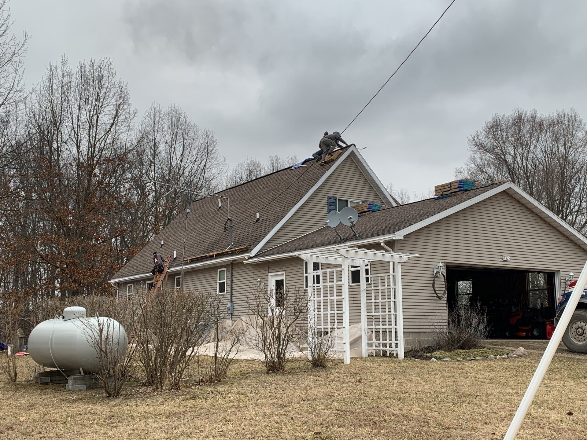 Roof Replacement using CertainTeed Landmark by 180 Contractors