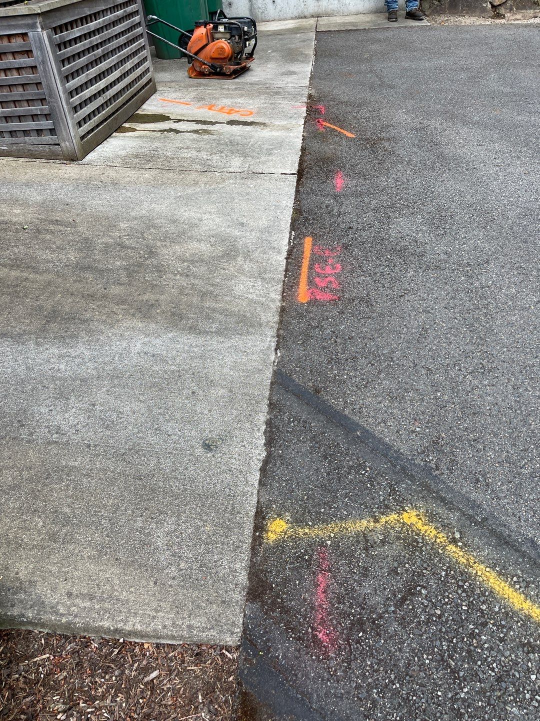 Jacquelyn | Asphalt Driveway by Jireh Asphalt & Concrete Inc 