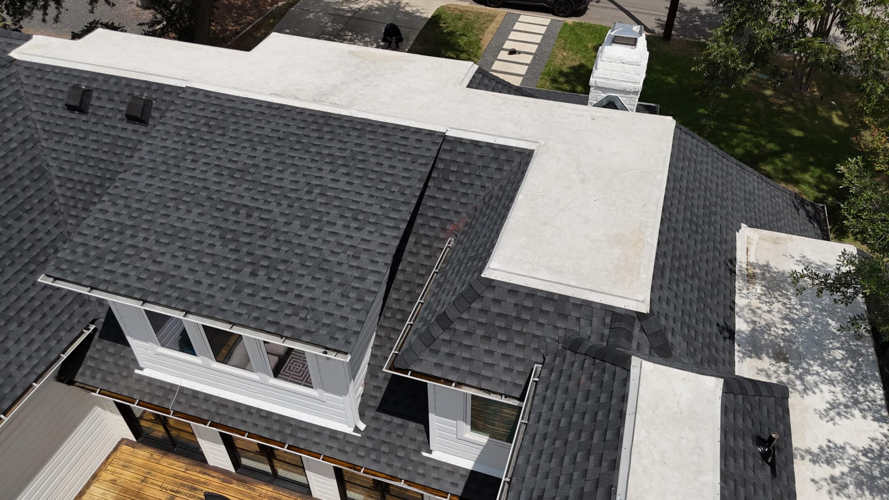 Charcoal - GAF Timberline HDZ by RoofsOnly.com