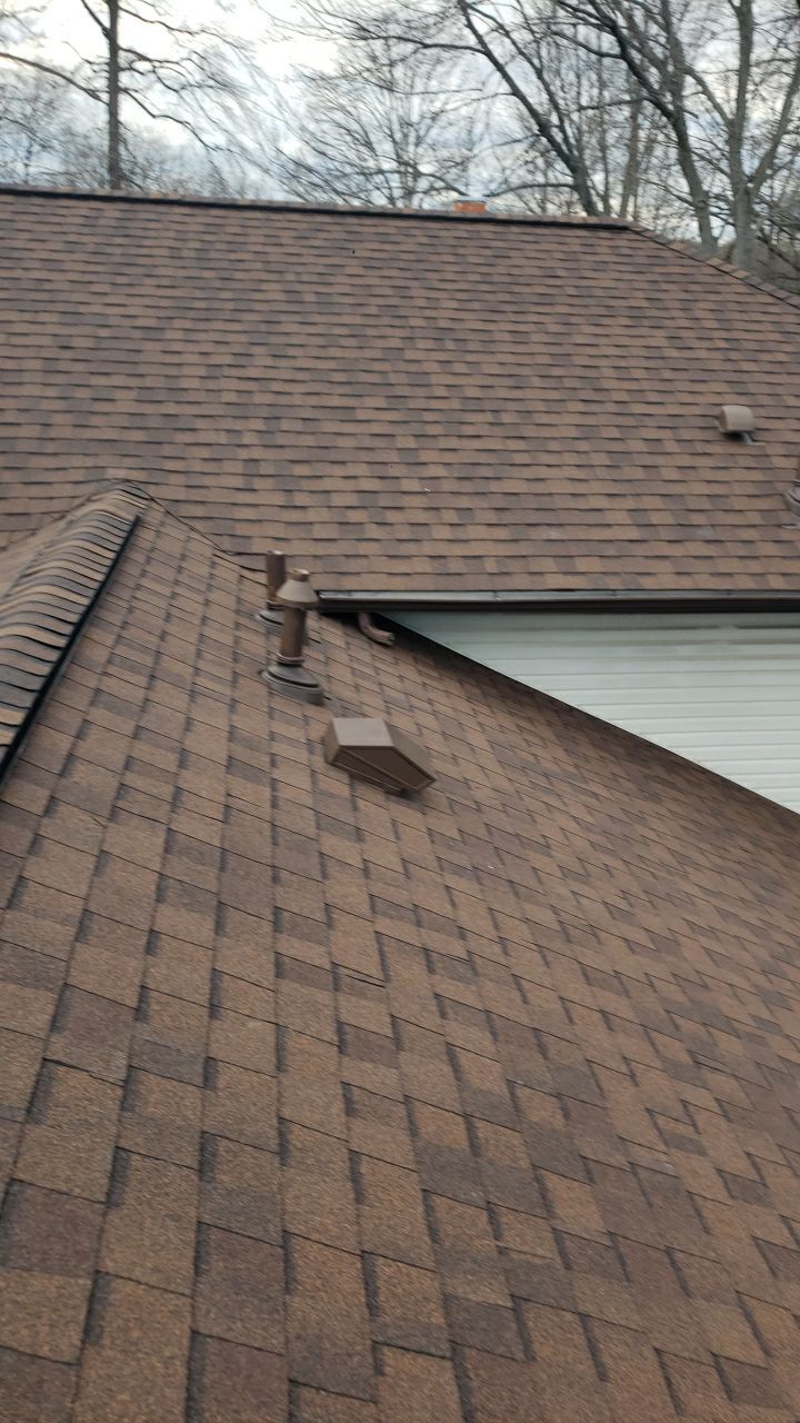 Springfield: CertainTeed Landmark Designer Shingles in Burnt Sienna by RM Banning, Inc.