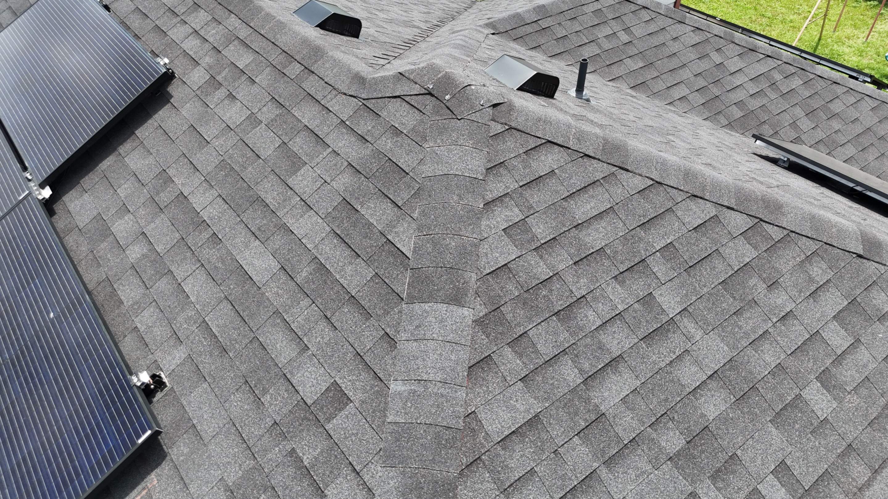 Brilliant Black - Malarkey Vista by RoofsOnly.com