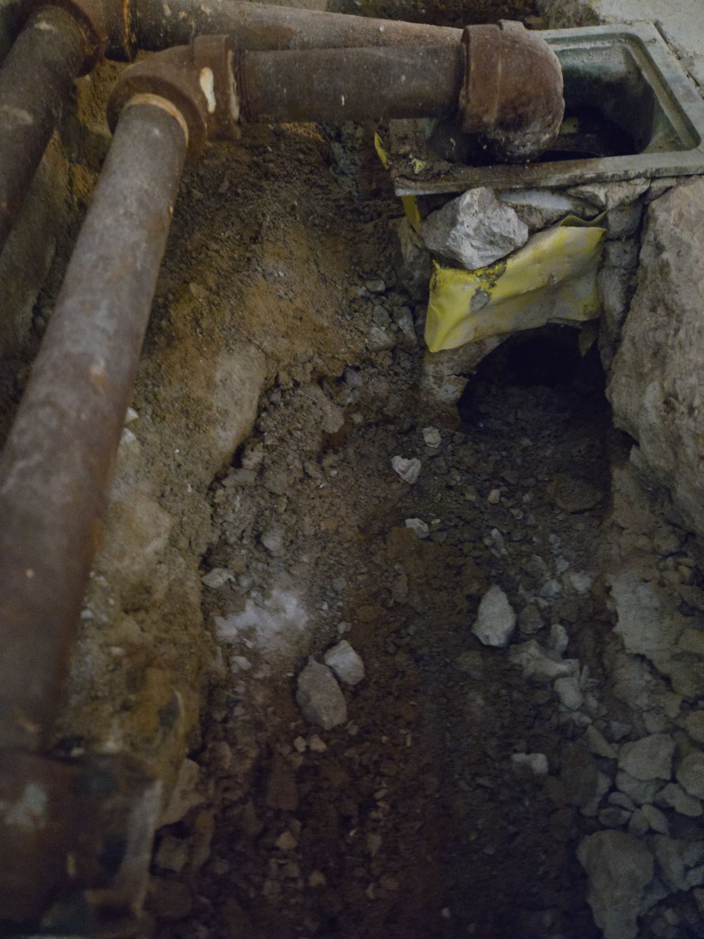 Interior Basement Waterproofing System with Embedded Fiber Reinforcement by Toledo Basement Repair 