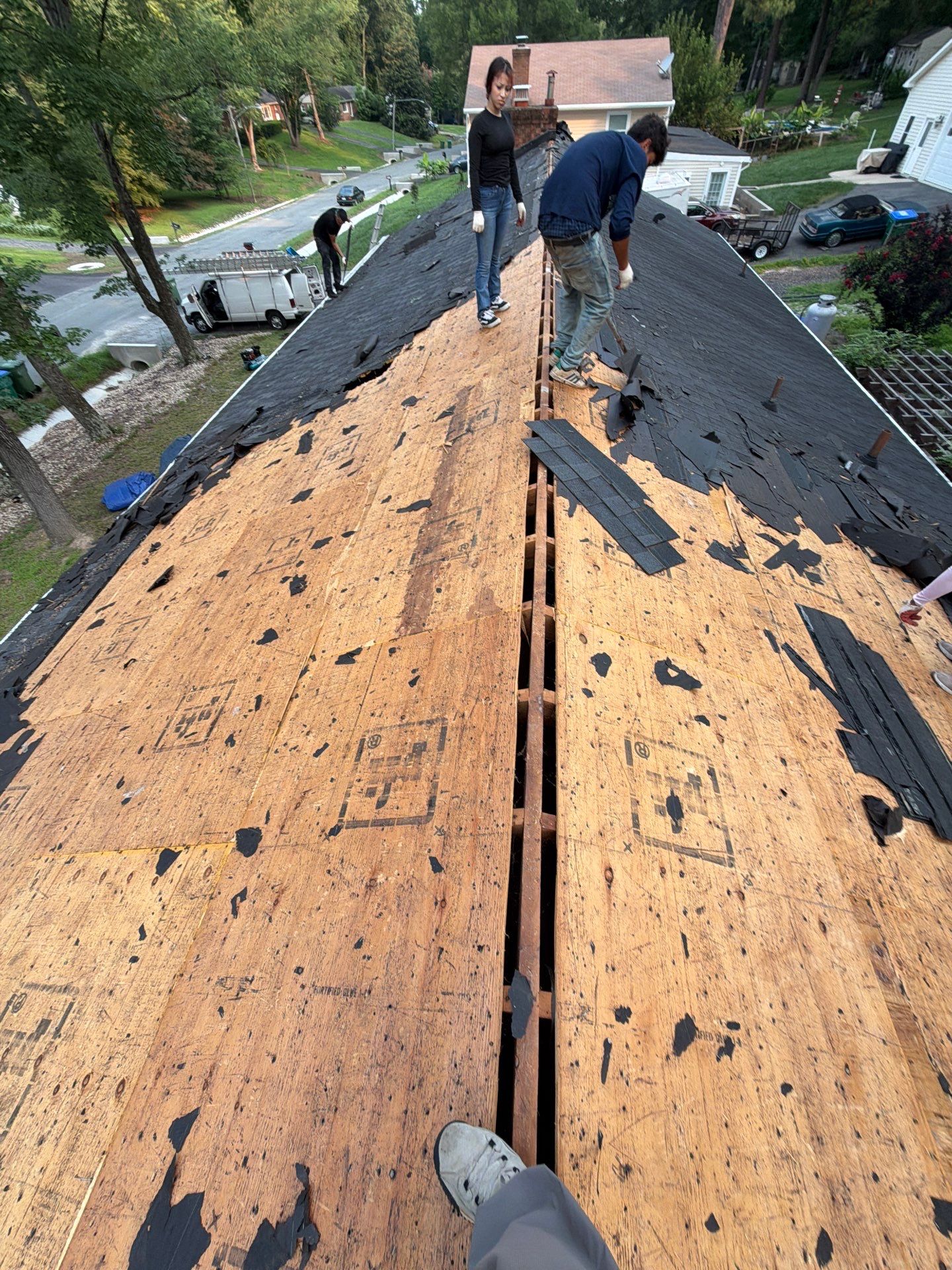 Asphalt Shingle Roof Replacement and Gutter Installation in Richmond by Cade Construction