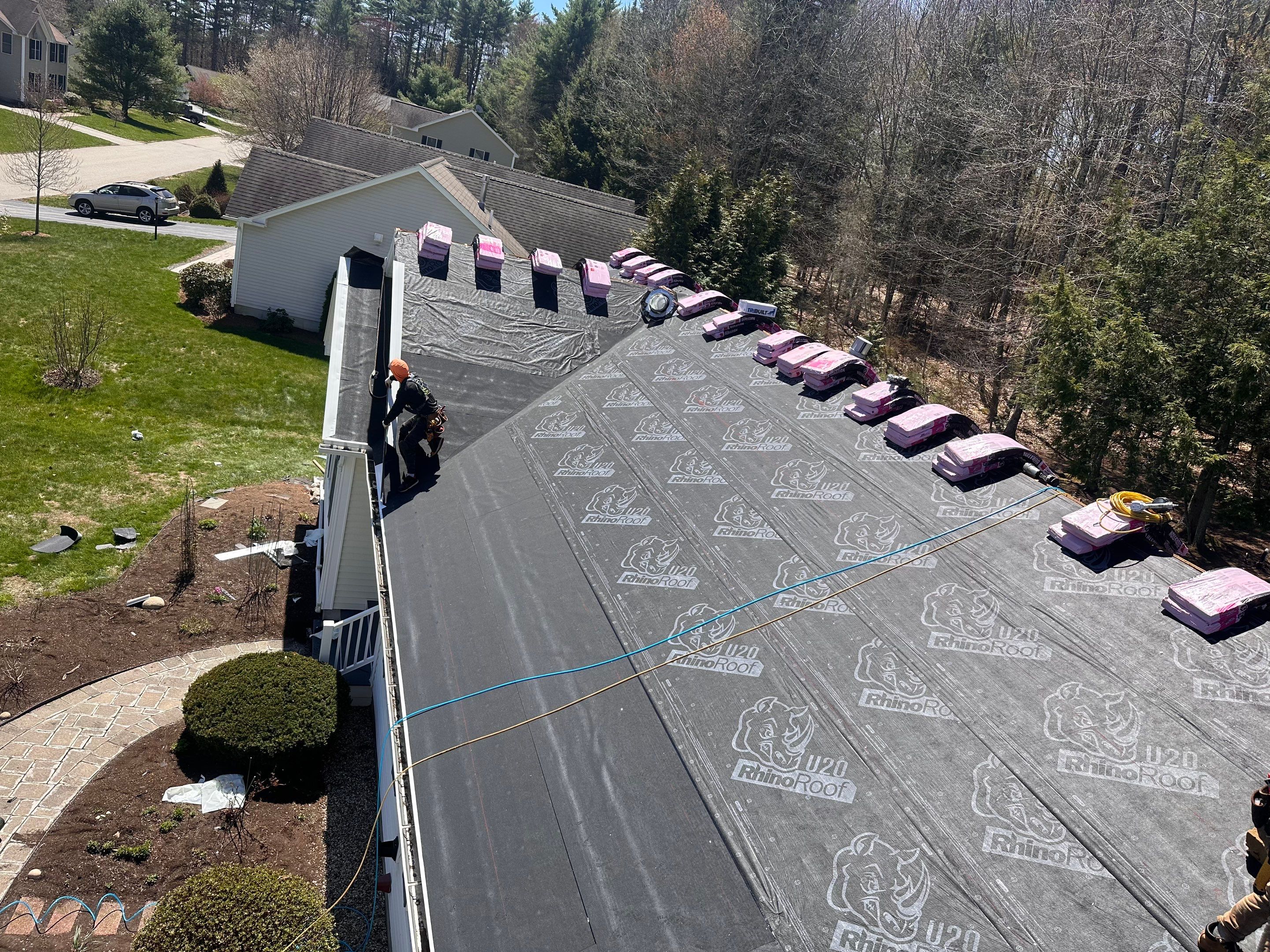 🏡 Bold Contrast, Big Upgrade – Keene, NH by Tall pine roofing