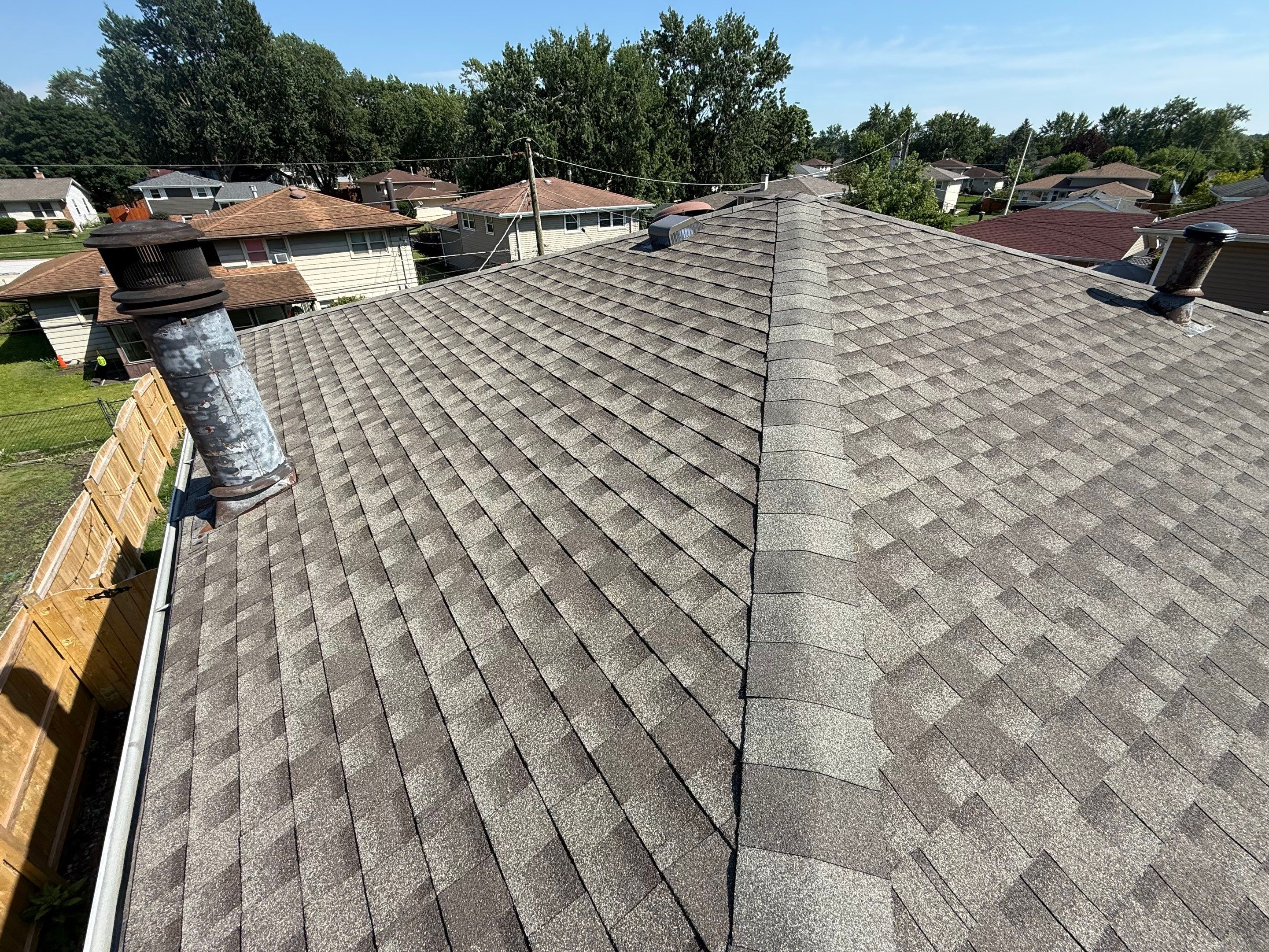 Roofing with GAF weathered wood by Optimal Home Improvement 