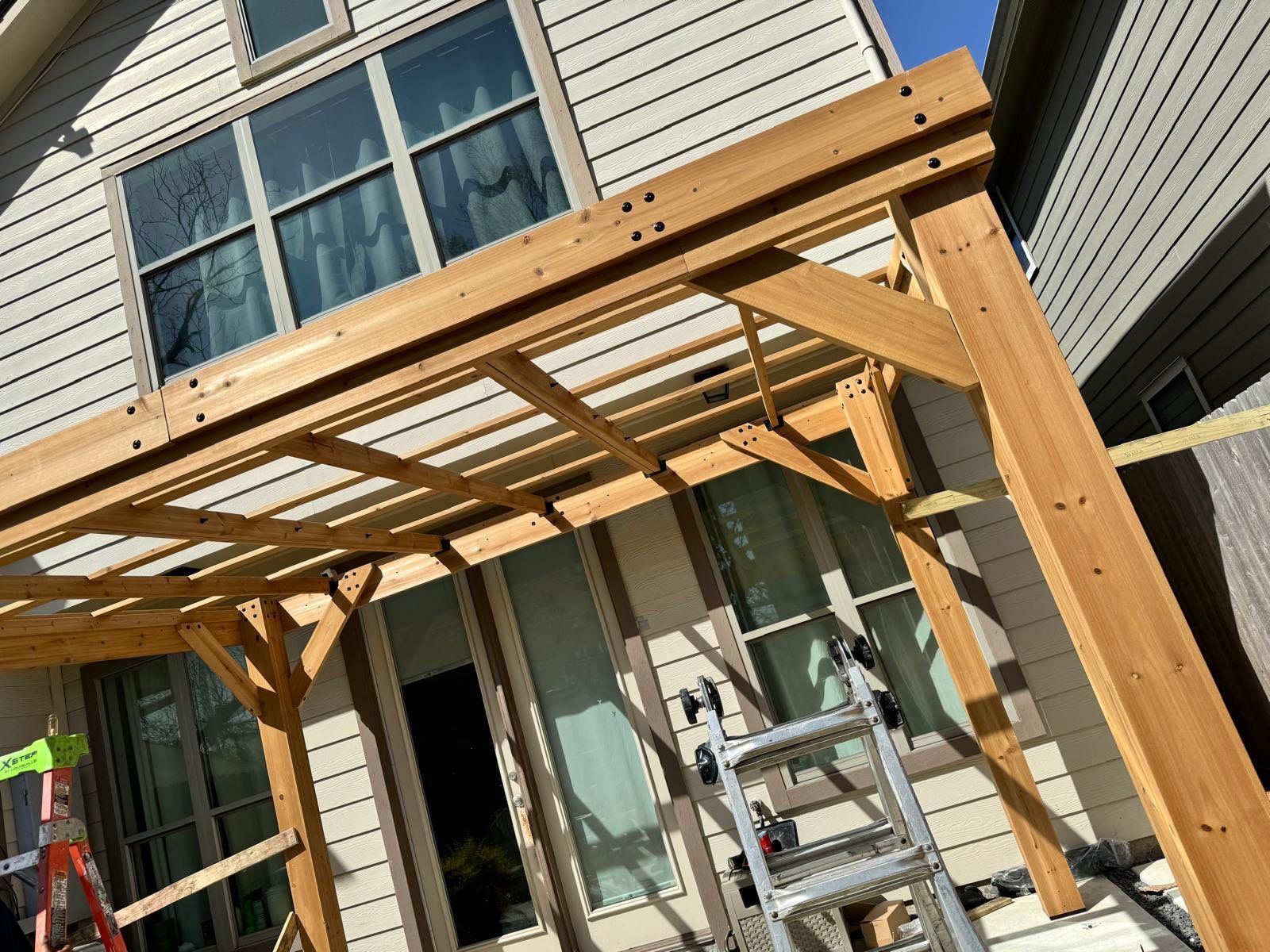 Backyard Upgrade: Professional Pergola Installation for Jennifer! ☀️🍹 by Texas Urban Elements